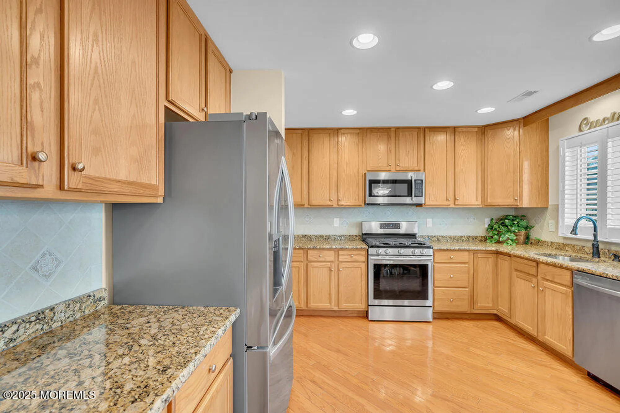 Property Slideshow image 17 of 58 | 93 cypress point ln, Jackson, NJ, 08527