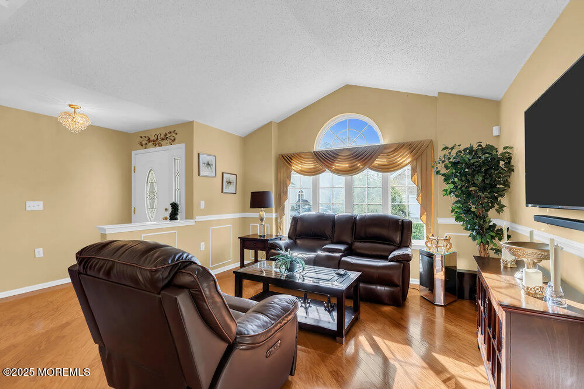 Property Slideshow image 9 of 58 | 93 cypress point ln, Jackson, NJ, 08527
