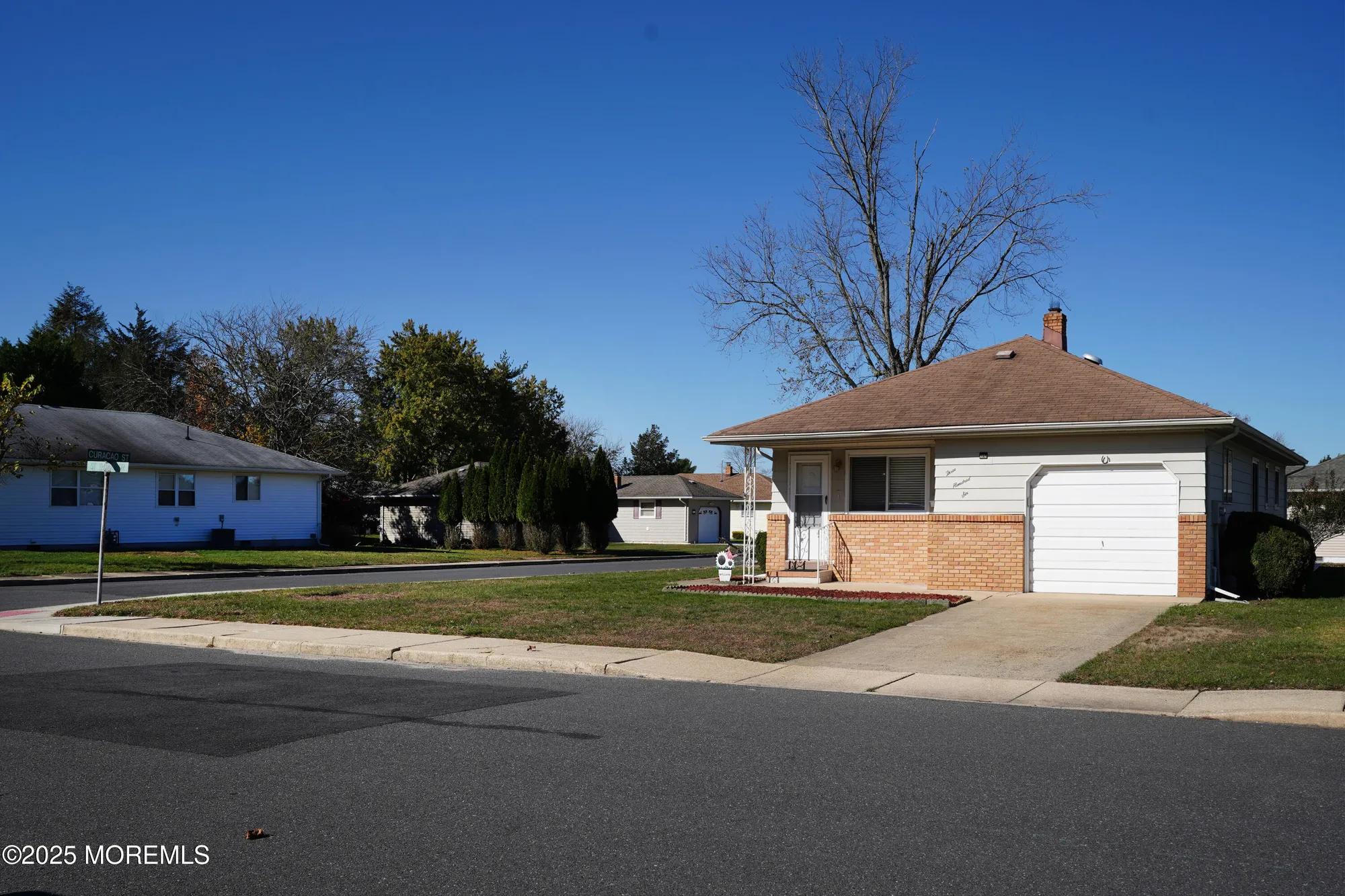 Property Slideshow image 2 of 32 | 306 saint thomas dr, Toms River, NJ, 08757