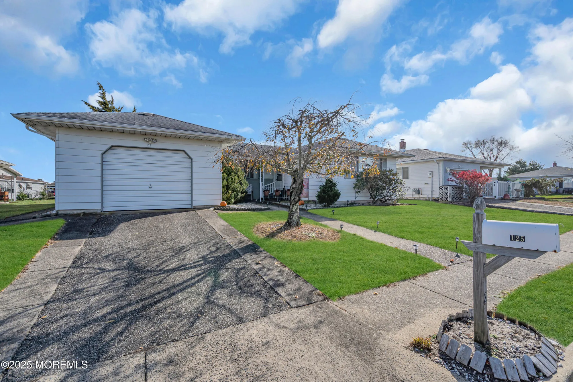 Property Slideshow image 4 of 29 | 125 liberta dr, Toms River, NJ, 08757