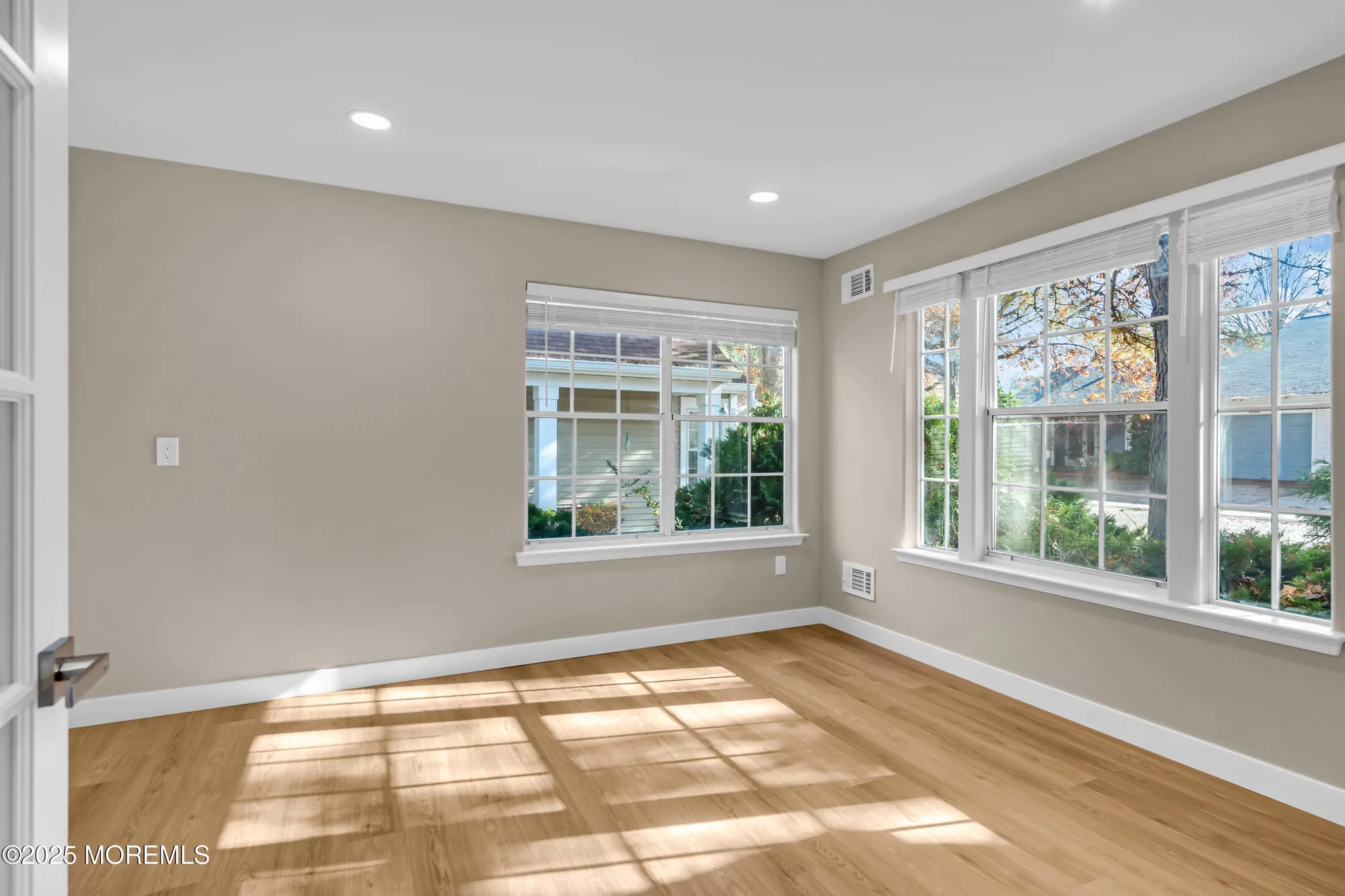 Property Slideshow image 6 of 38 | 1111b thornbury ln, Manchester, NJ, 08759
