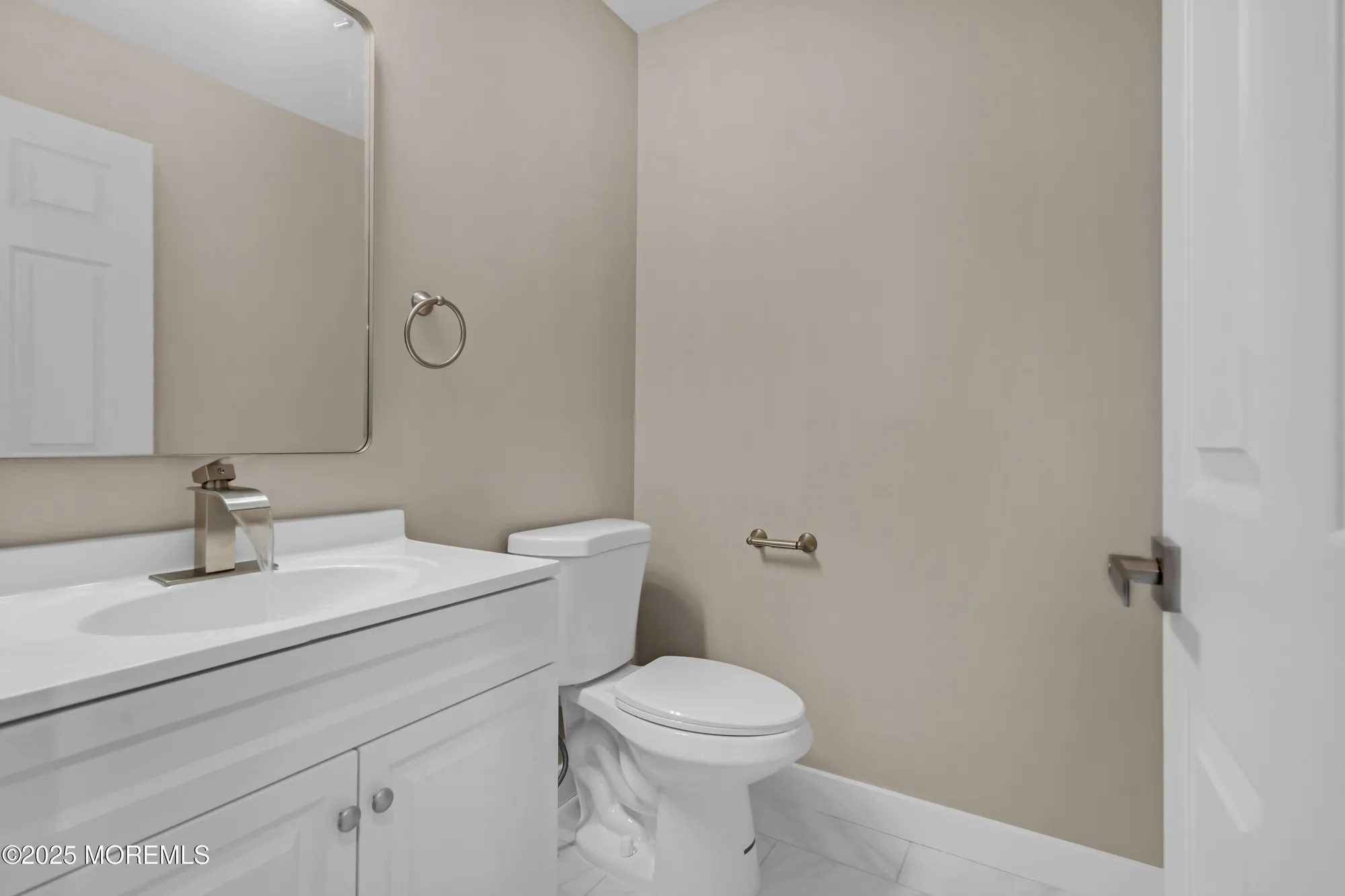 Property Slideshow image 13 of 38 | 1111b thornbury ln, Manchester, NJ, 08759