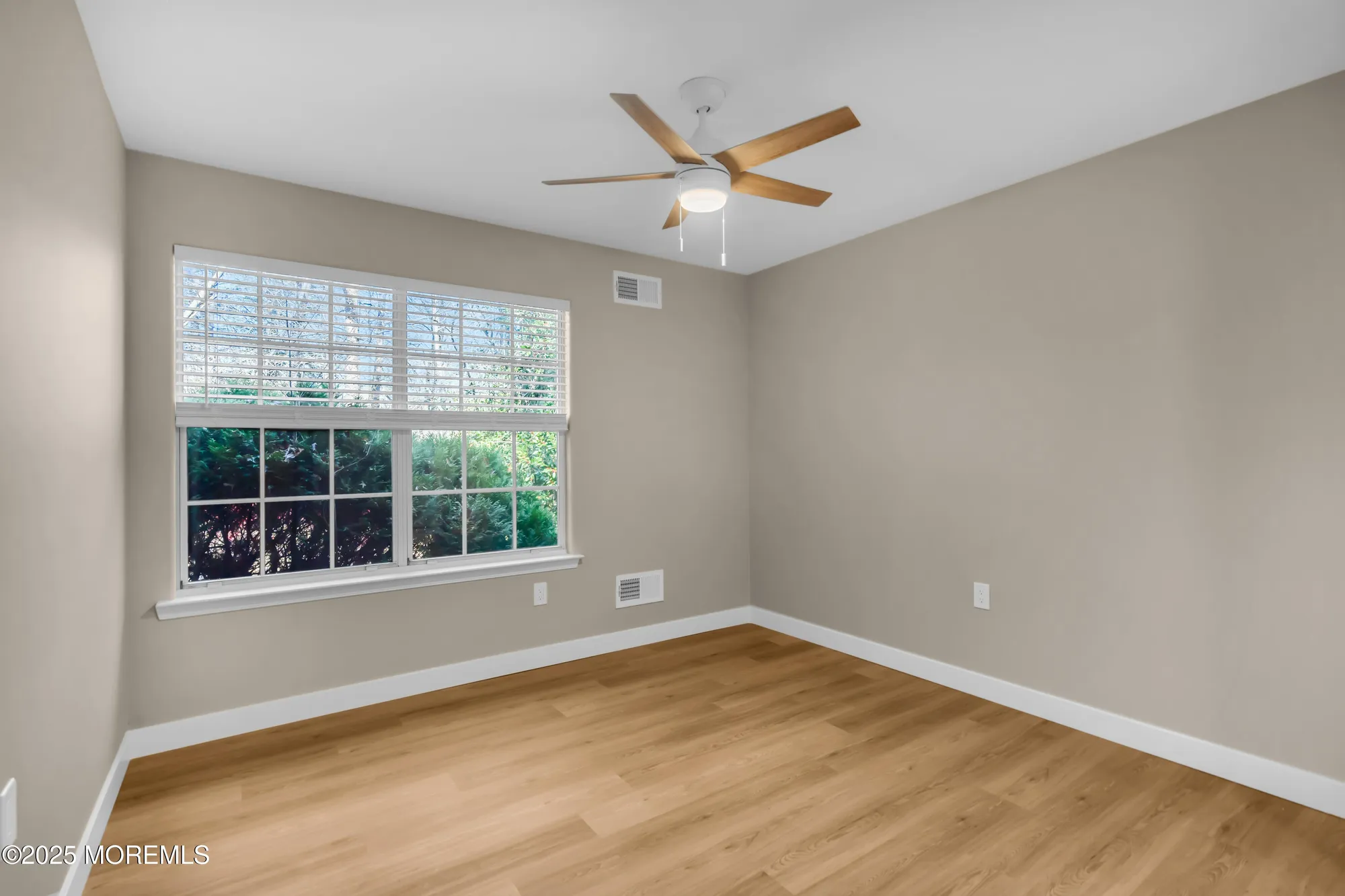 Property Slideshow image 19 of 38 | 1111b thornbury ln, Manchester, NJ, 08759