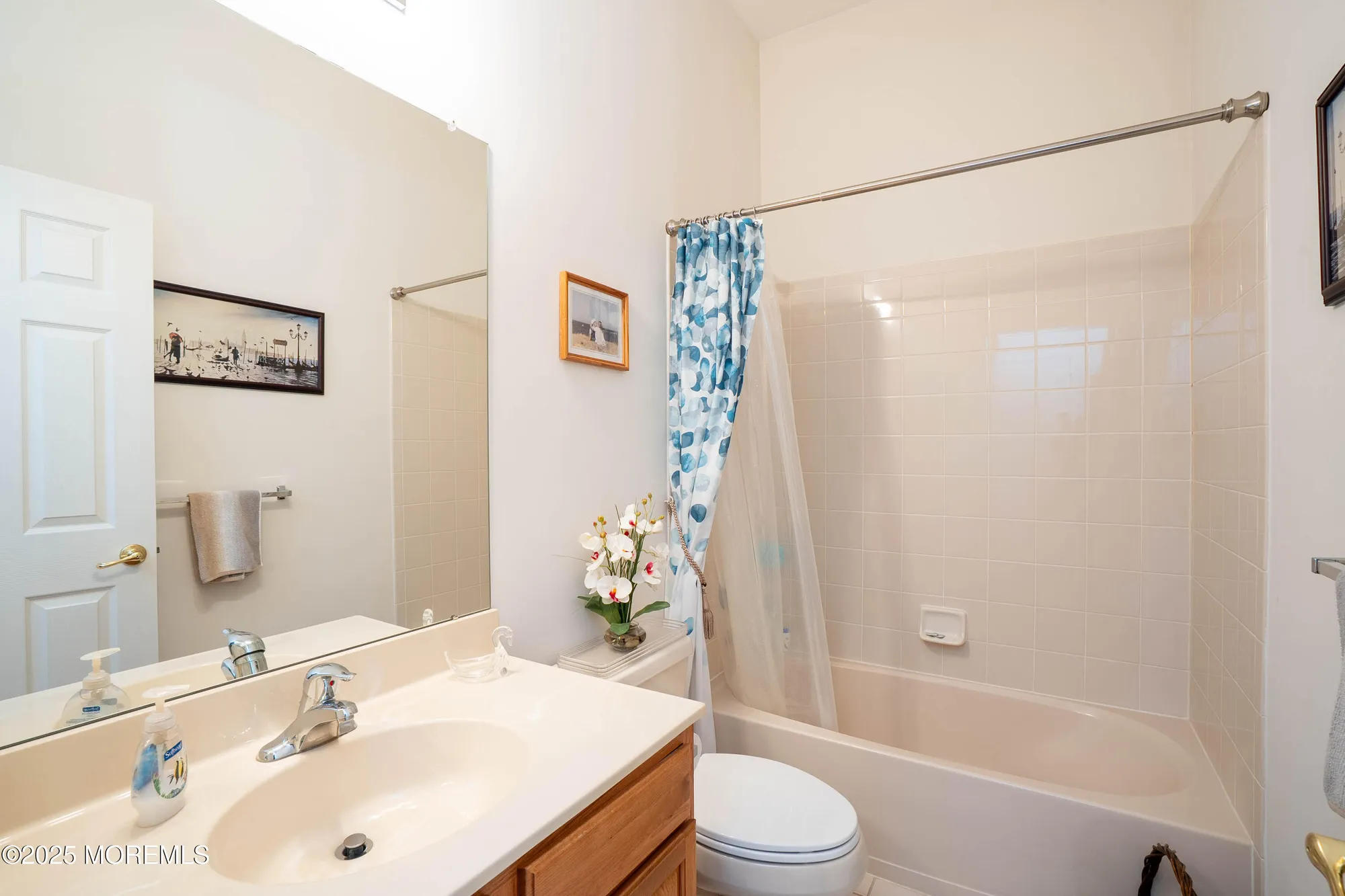 Property Slideshow image 21 of 32 | 45 banbury ln, Jackson, NJ, 08527