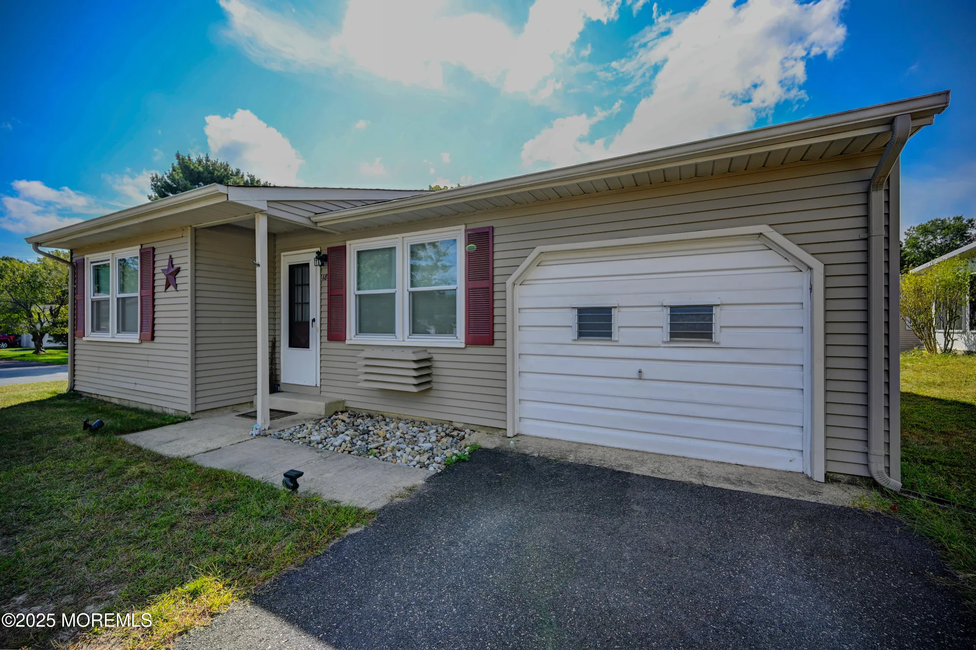 Property Slideshow image 18 of 21 | 18 westport dr # 71, Whiting, NJ, 08759