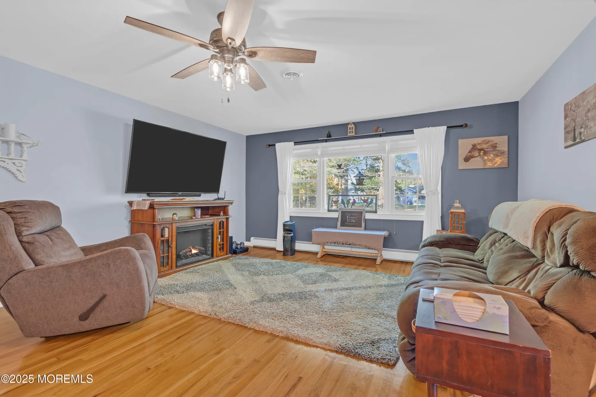 Property Slideshow image 5 of 20 | 1086 edgebrook dr, Toms River, NJ, 08757