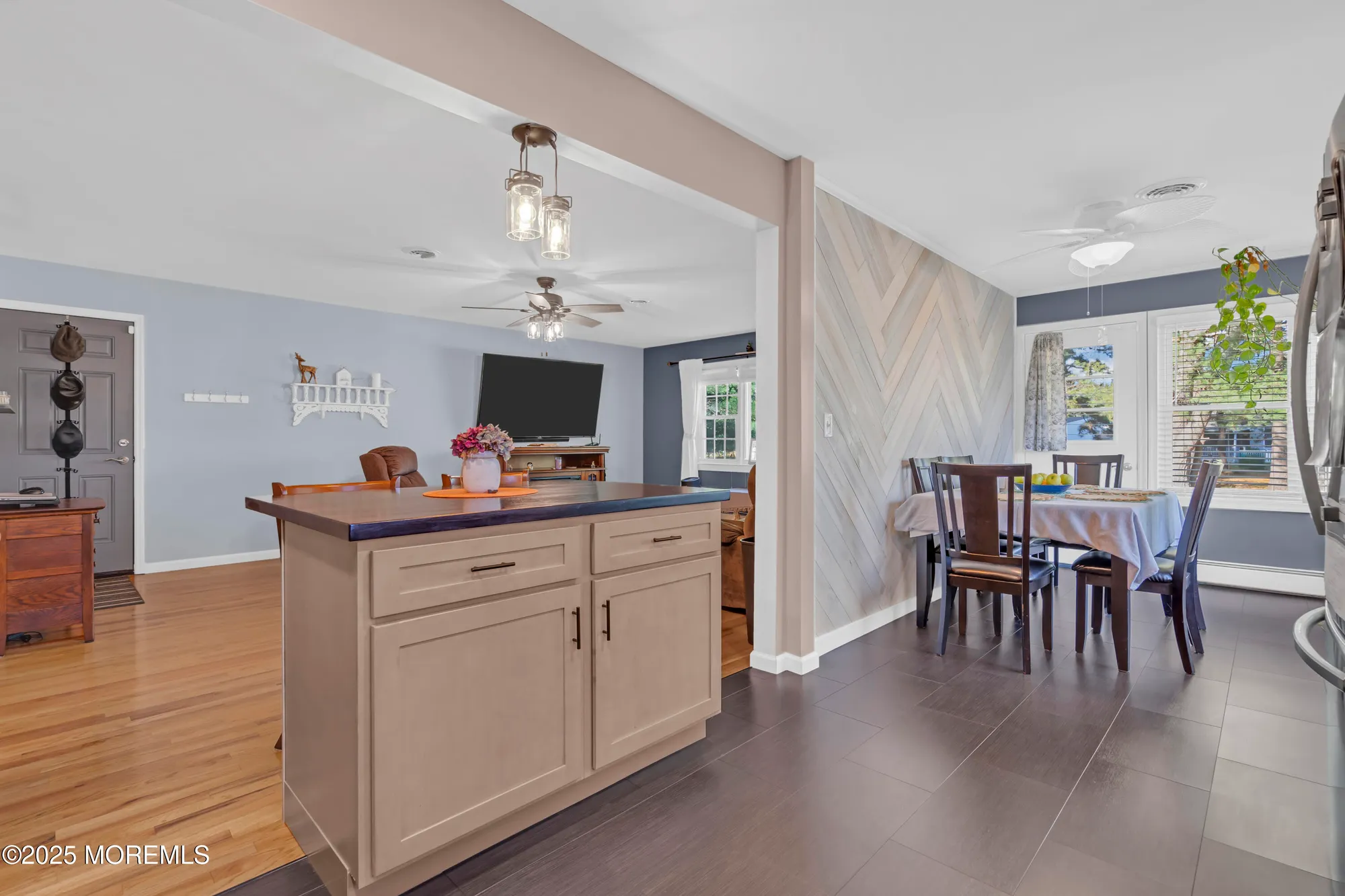 Property Slideshow image 12 of 20 | 1086 edgebrook dr, Toms River, NJ, 08757