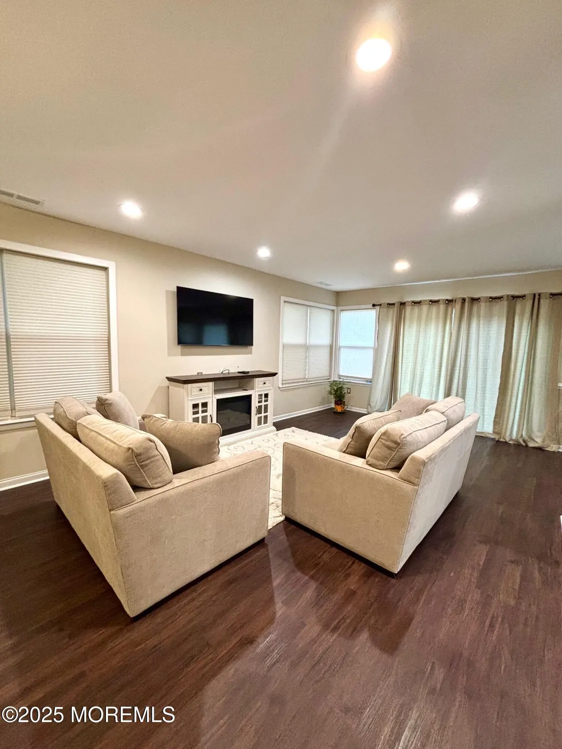 Property Slideshow image 8 of 15 | 201 forsythia ln, Englishtown, NJ, 07726