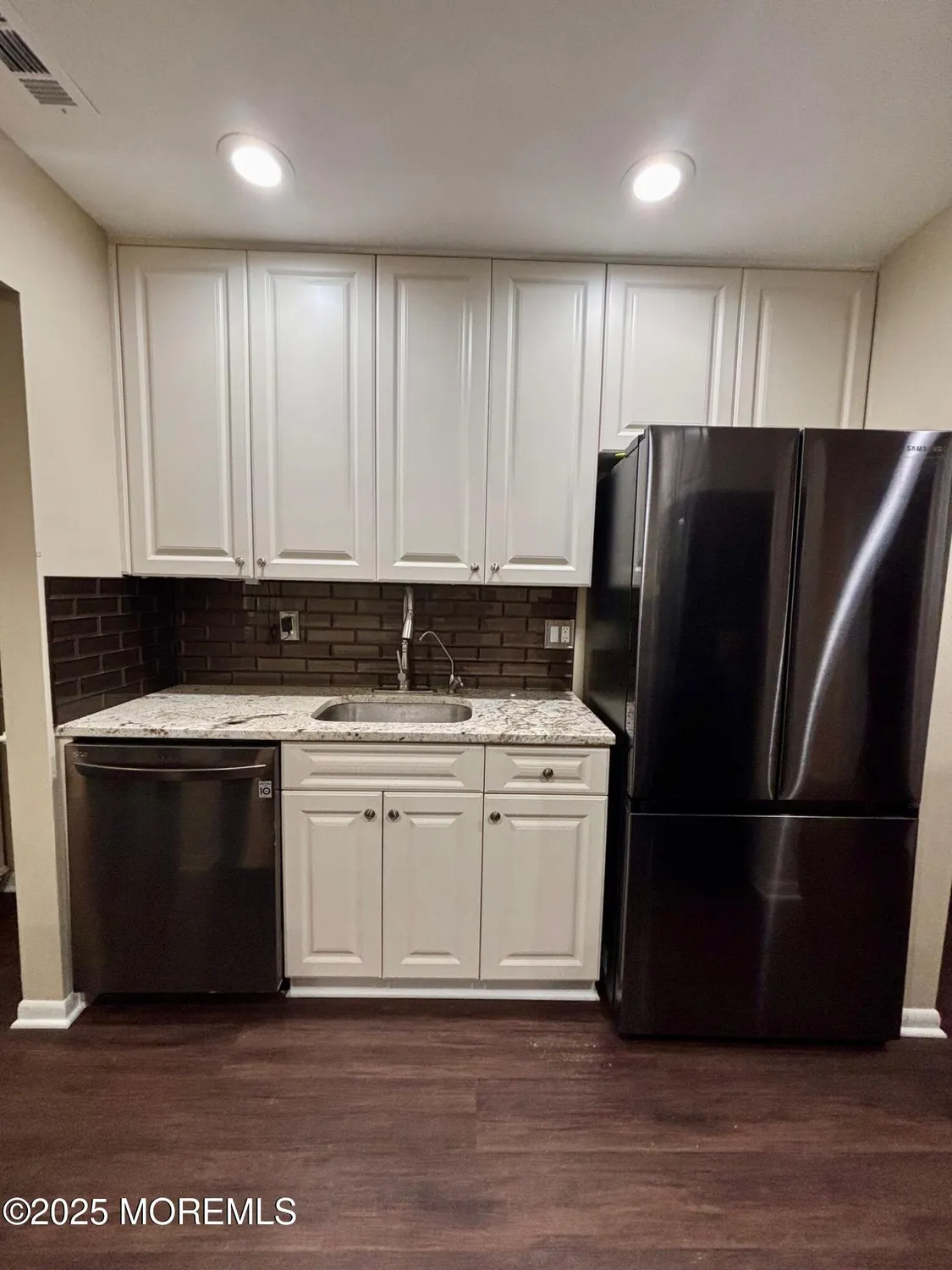 Property Slideshow image 5 of 15 | 201 forsythia ln, Englishtown, NJ, 07726