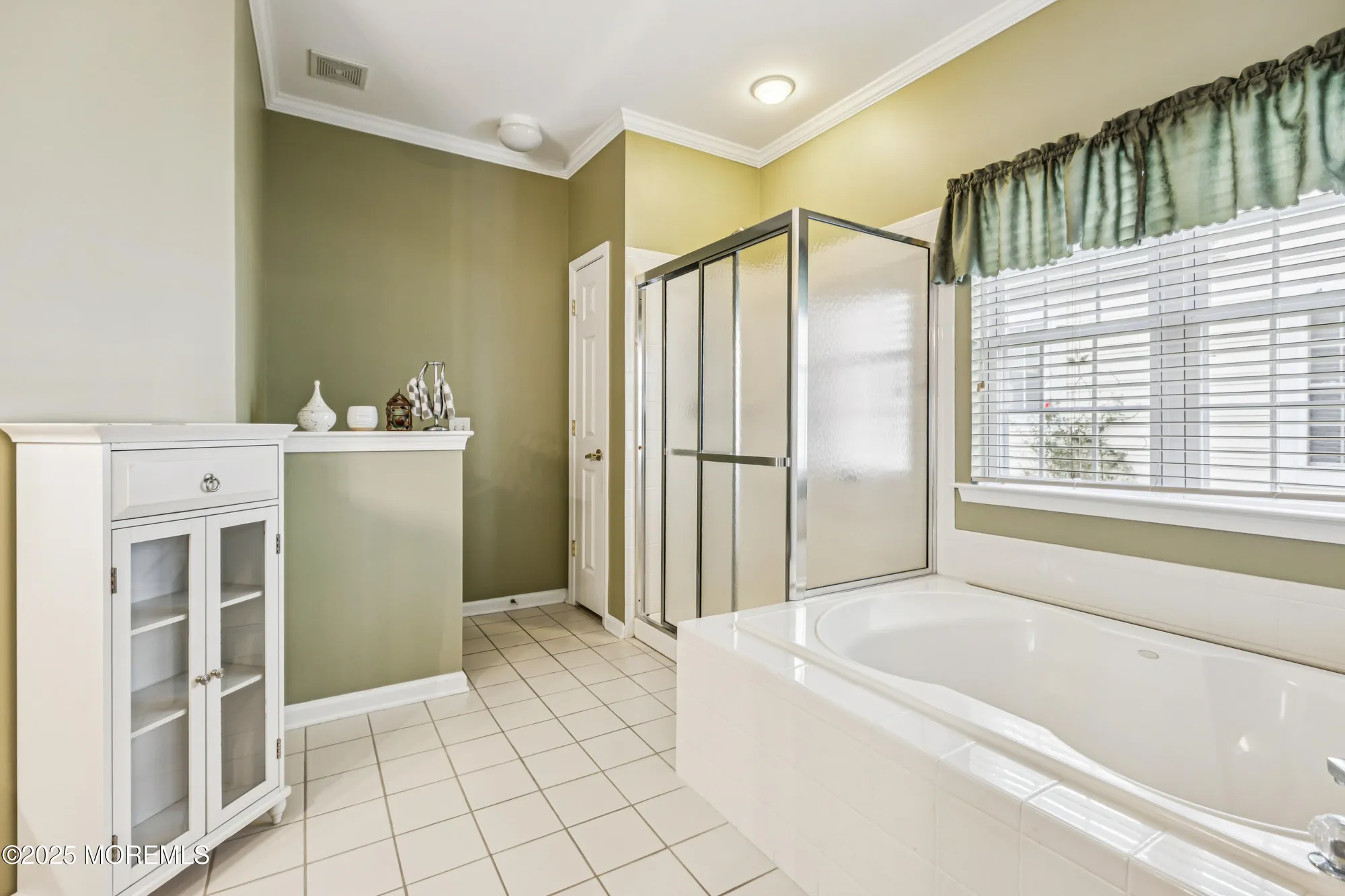 Property Slideshow image 22 of 29 | 5 longport ct, Waretown, NJ, 08758