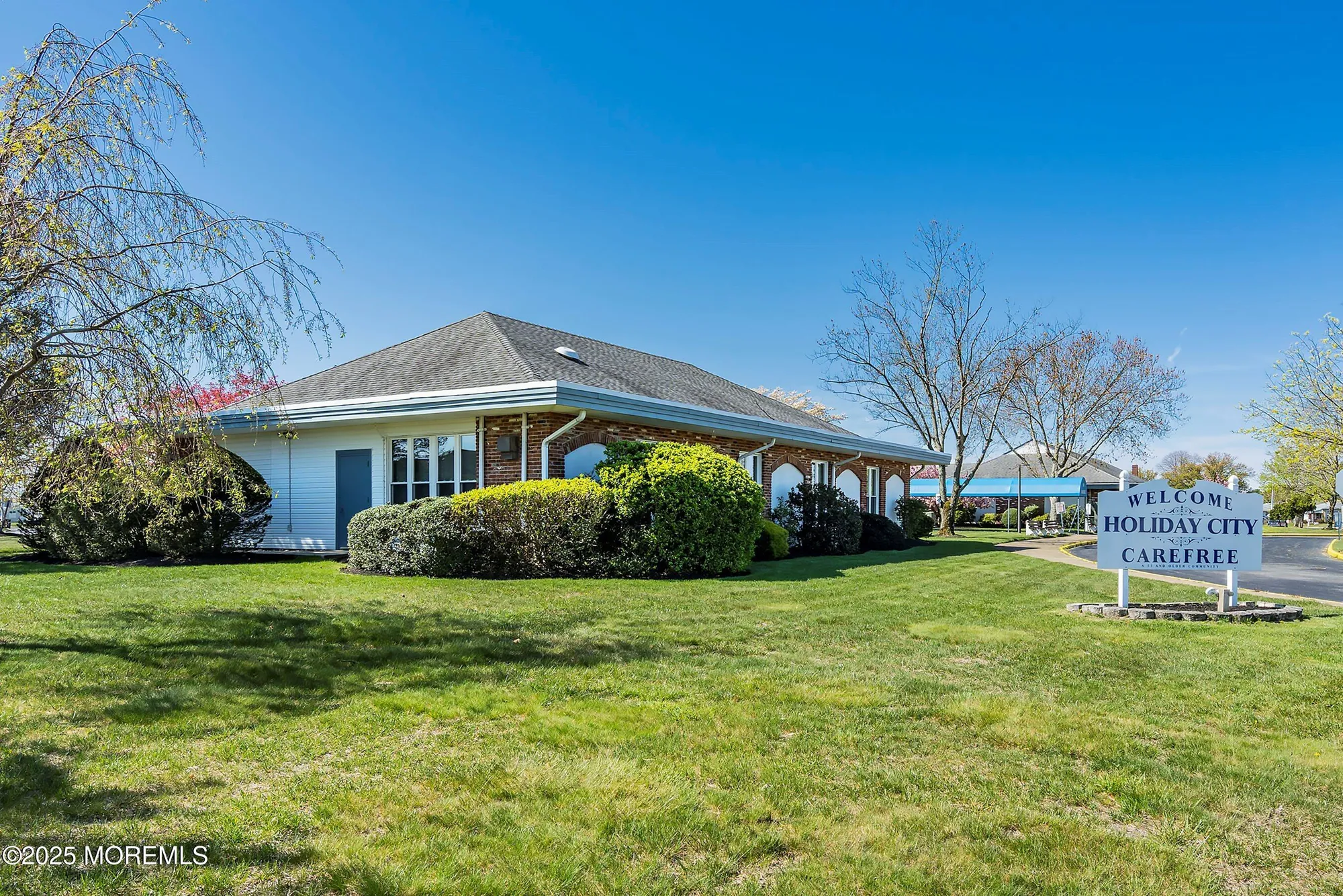 Property Slideshow image 32 of 43 | 3 bonaire dr, Toms River, NJ, 08757