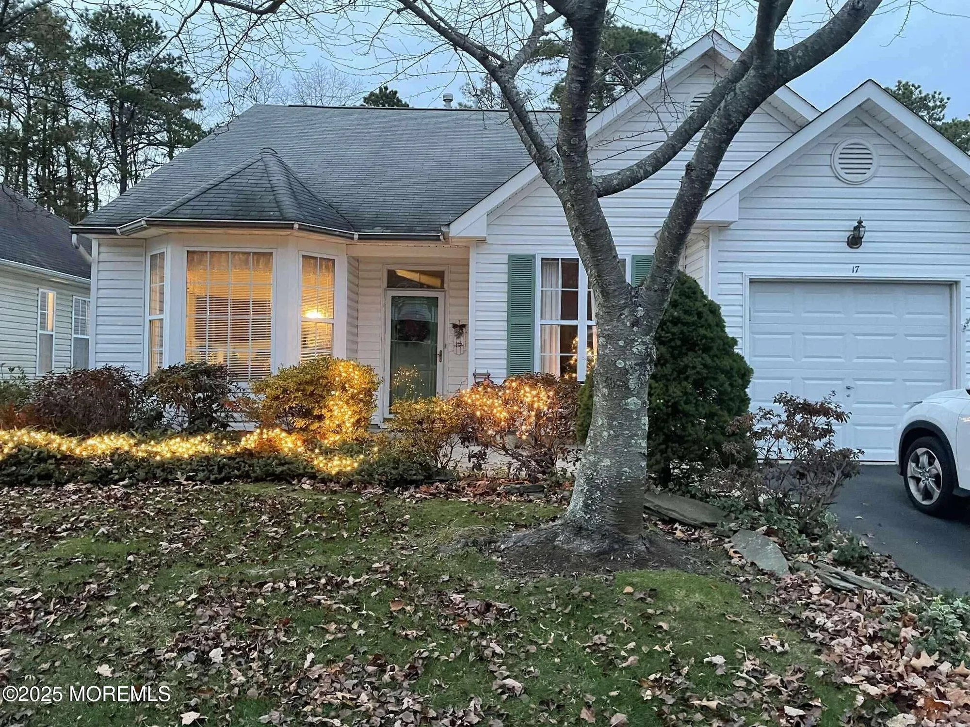 Property Slideshow image 3 of 52 | 17 cedar village blvd, Brick, NJ, 08724