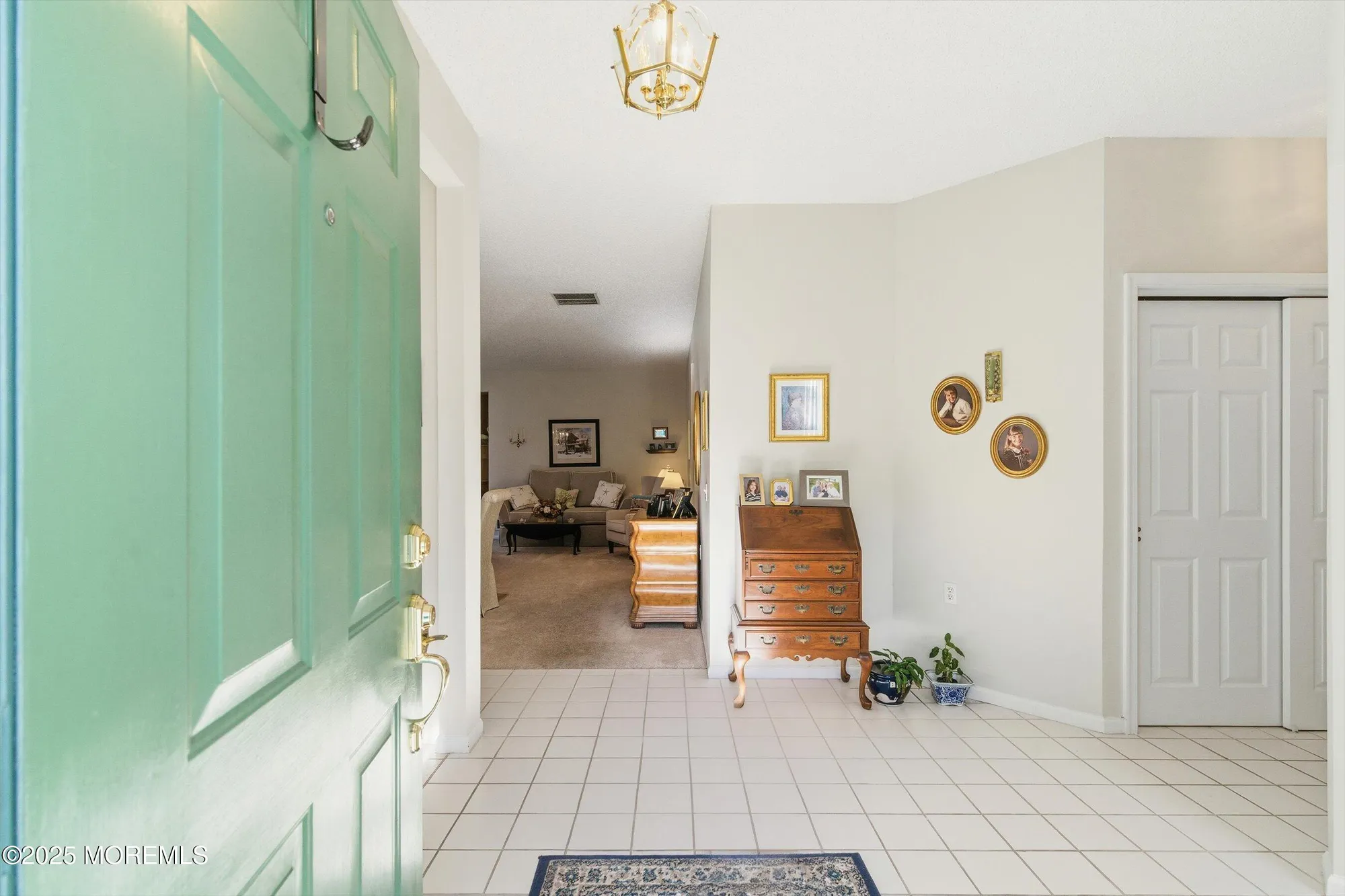 Property Slideshow image 7 of 52 | 17 cedar village blvd, Brick, NJ, 08724