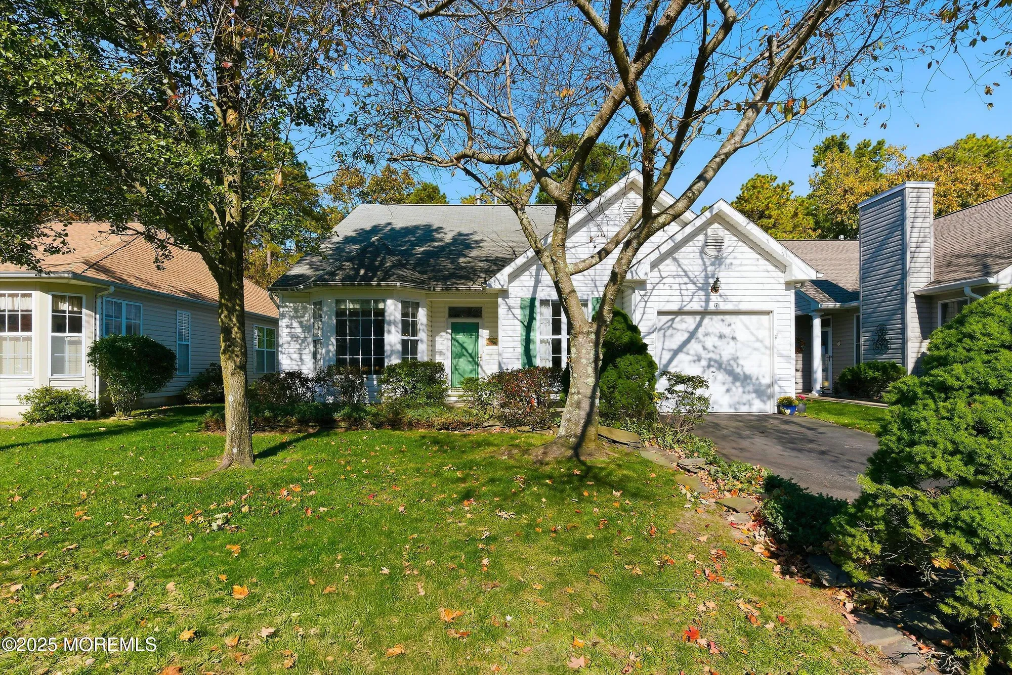 Property Slideshow image 1 of 52 | 17 cedar village blvd, Brick, NJ, 08724
