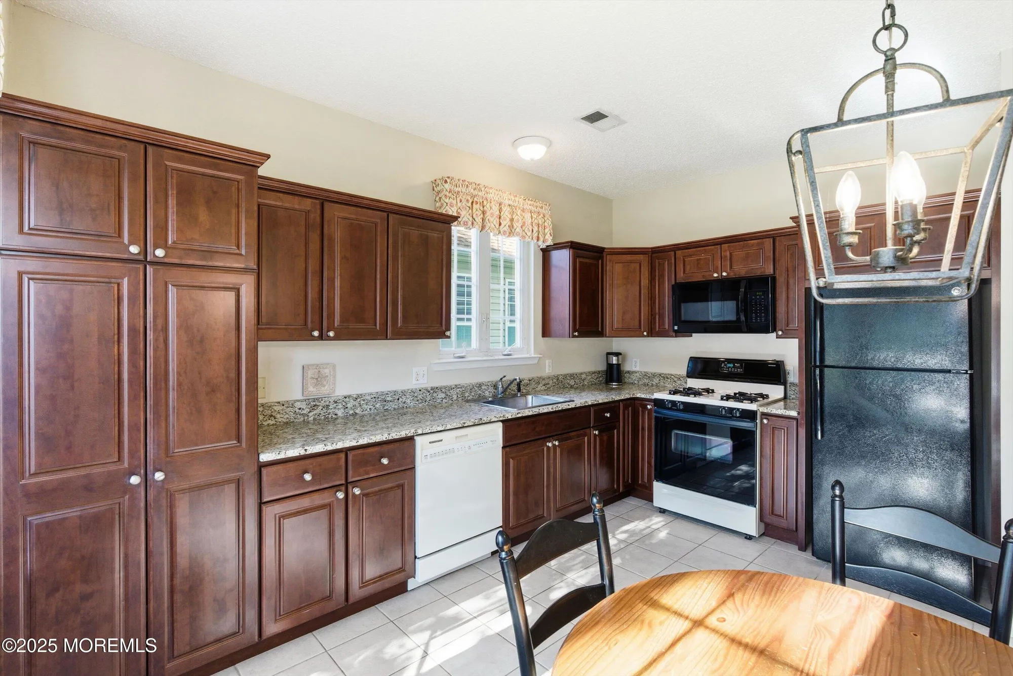 Property Slideshow image 17 of 52 | 17 cedar village blvd, Brick, NJ, 08724