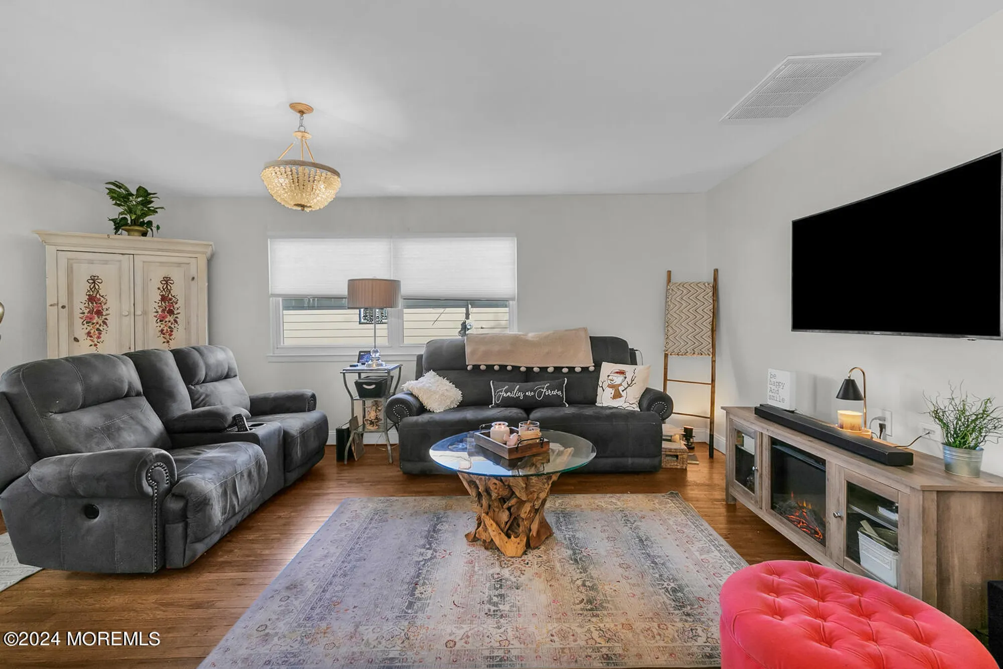 Property Slideshow image 6 of 20 | 21 palisades dr, Toms River, NJ, 08753