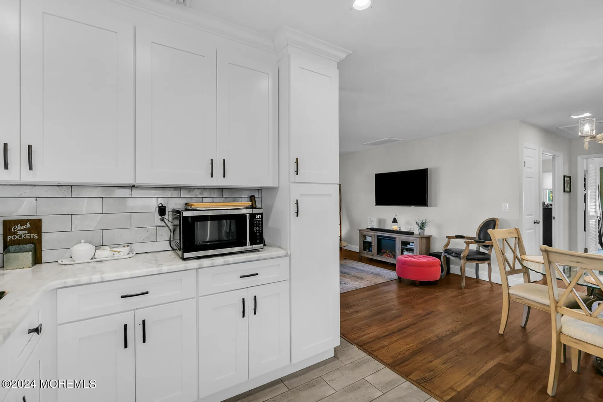 Property Slideshow image 9 of 20 | 21 palisades dr, Toms River, NJ, 08753