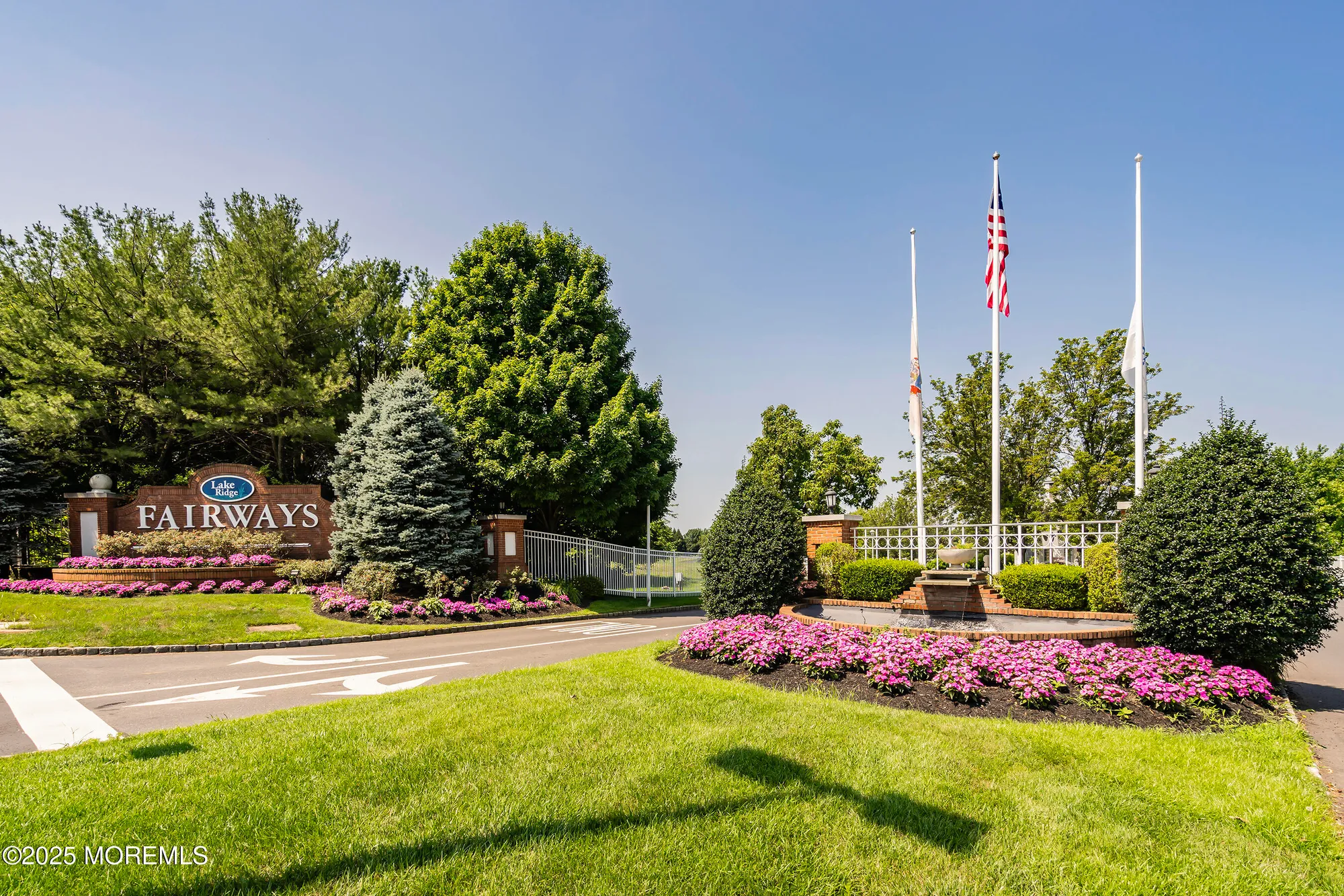 Property Slideshow image 26 of 48 | 14 winding river rd, Lakewood, NJ, 08701