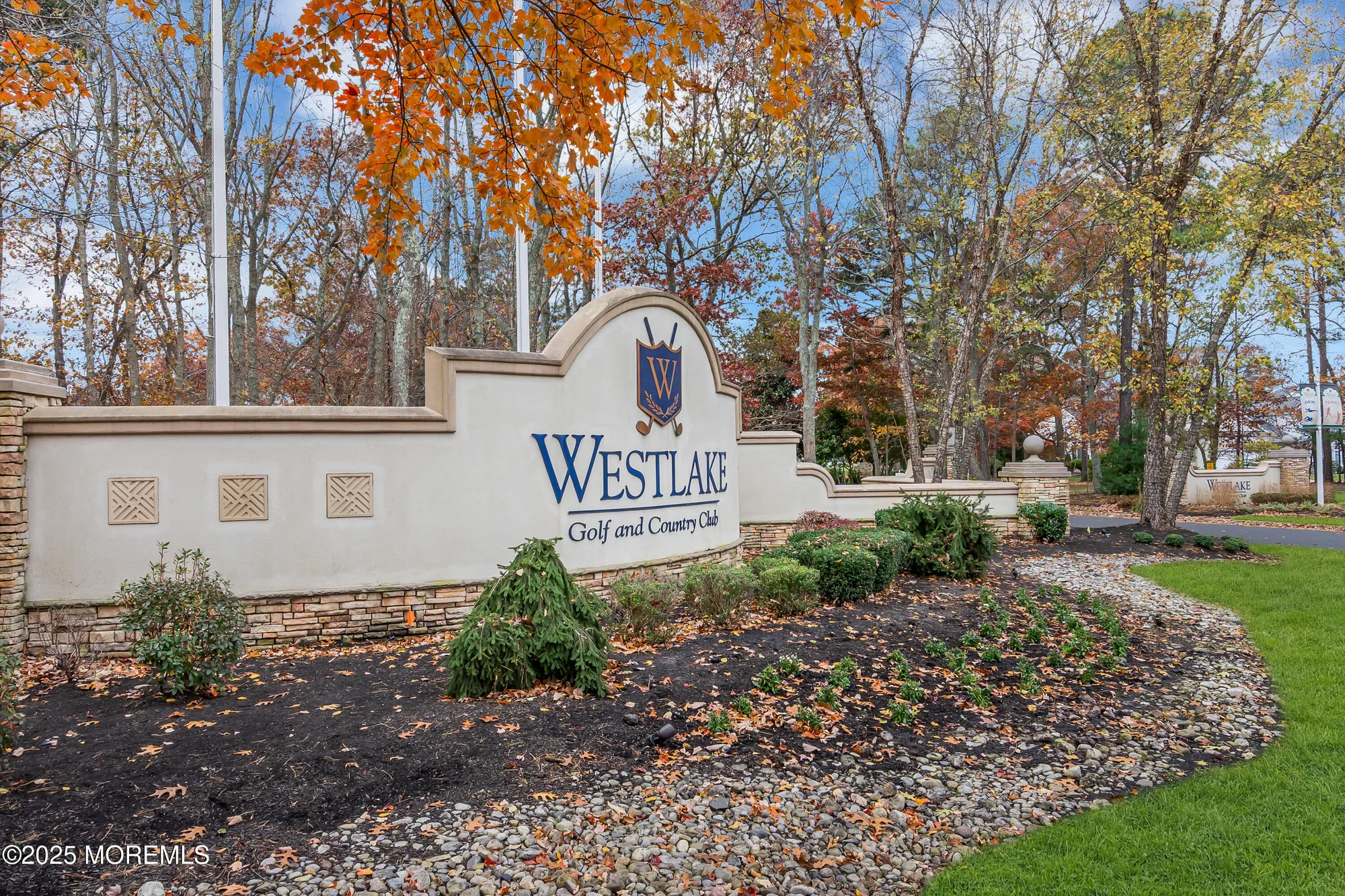 Property Slideshow image 41 of 57 | 65 spyglass dr, Jackson, NJ, 08527