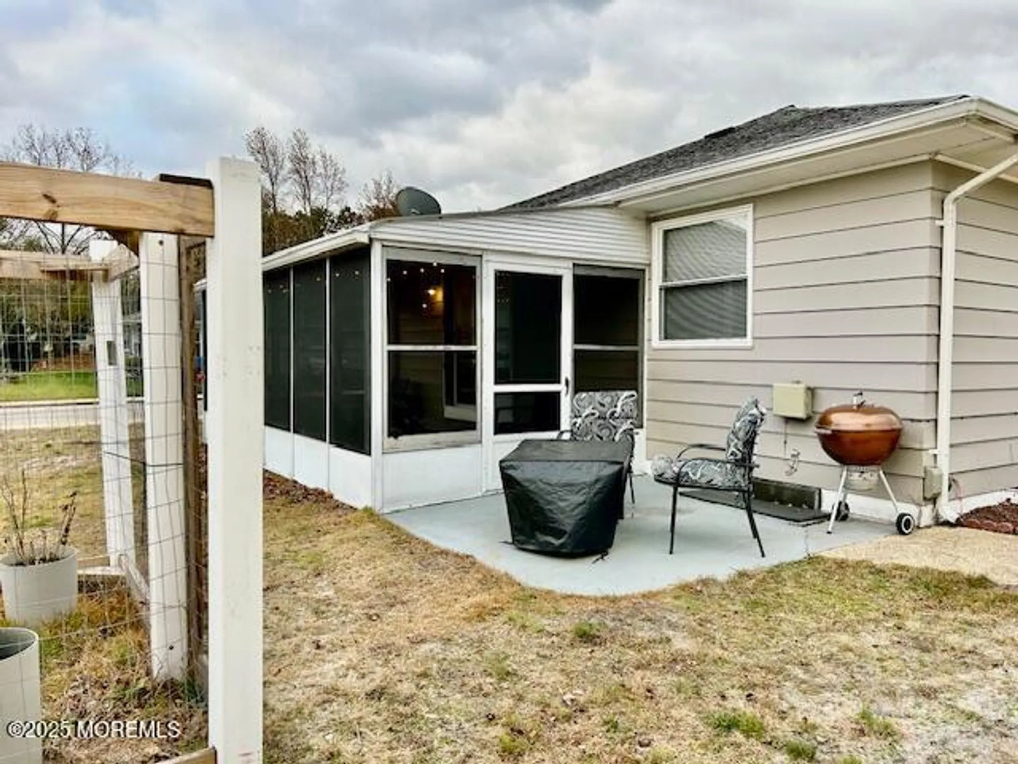 Property Slideshow image 17 of 18 | 301 saint vincent ct, Toms River, NJ, 08757