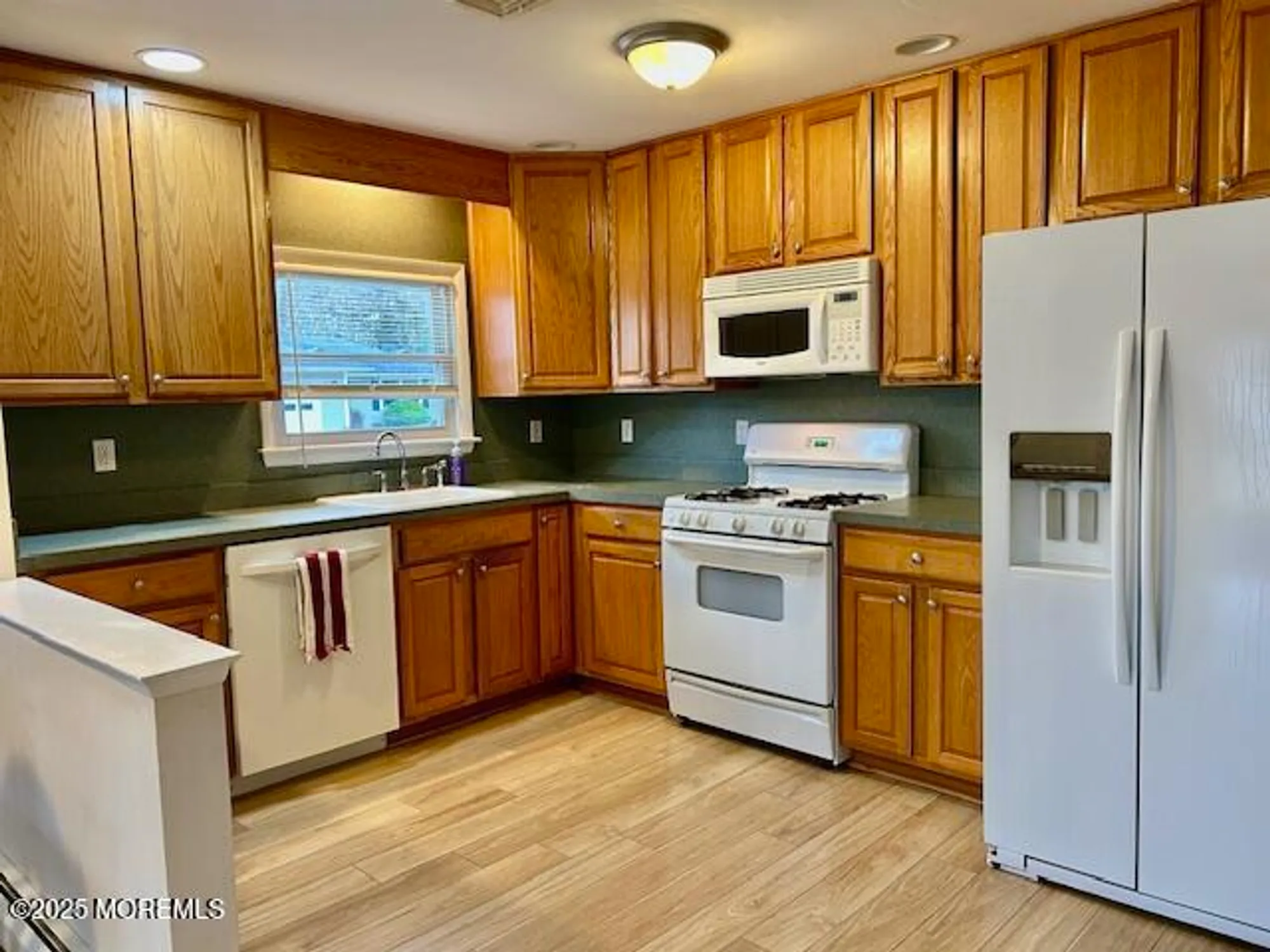 Property Slideshow image 5 of 18 | 301 saint vincent ct, Toms River, NJ, 08757