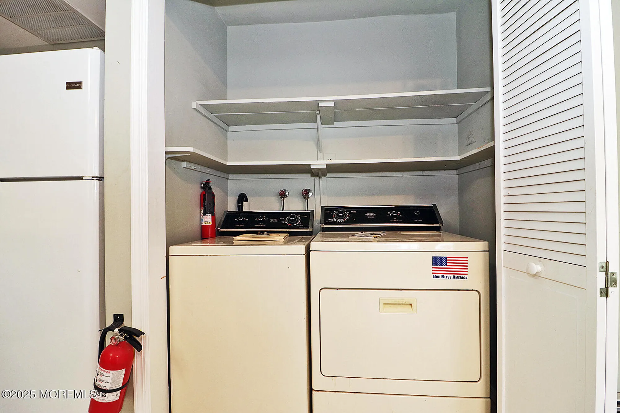 Property Slideshow image 19 of 35 | 38 woodstock dr, Toms River, NJ, 08757