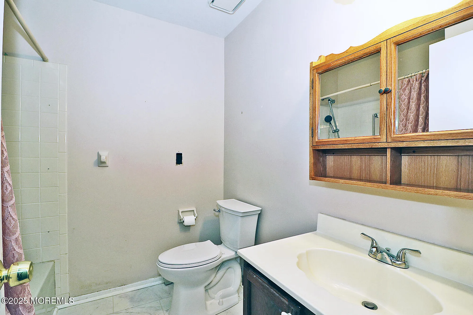 Property Slideshow image 29 of 35 | 38 woodstock dr, Toms River, NJ, 08757