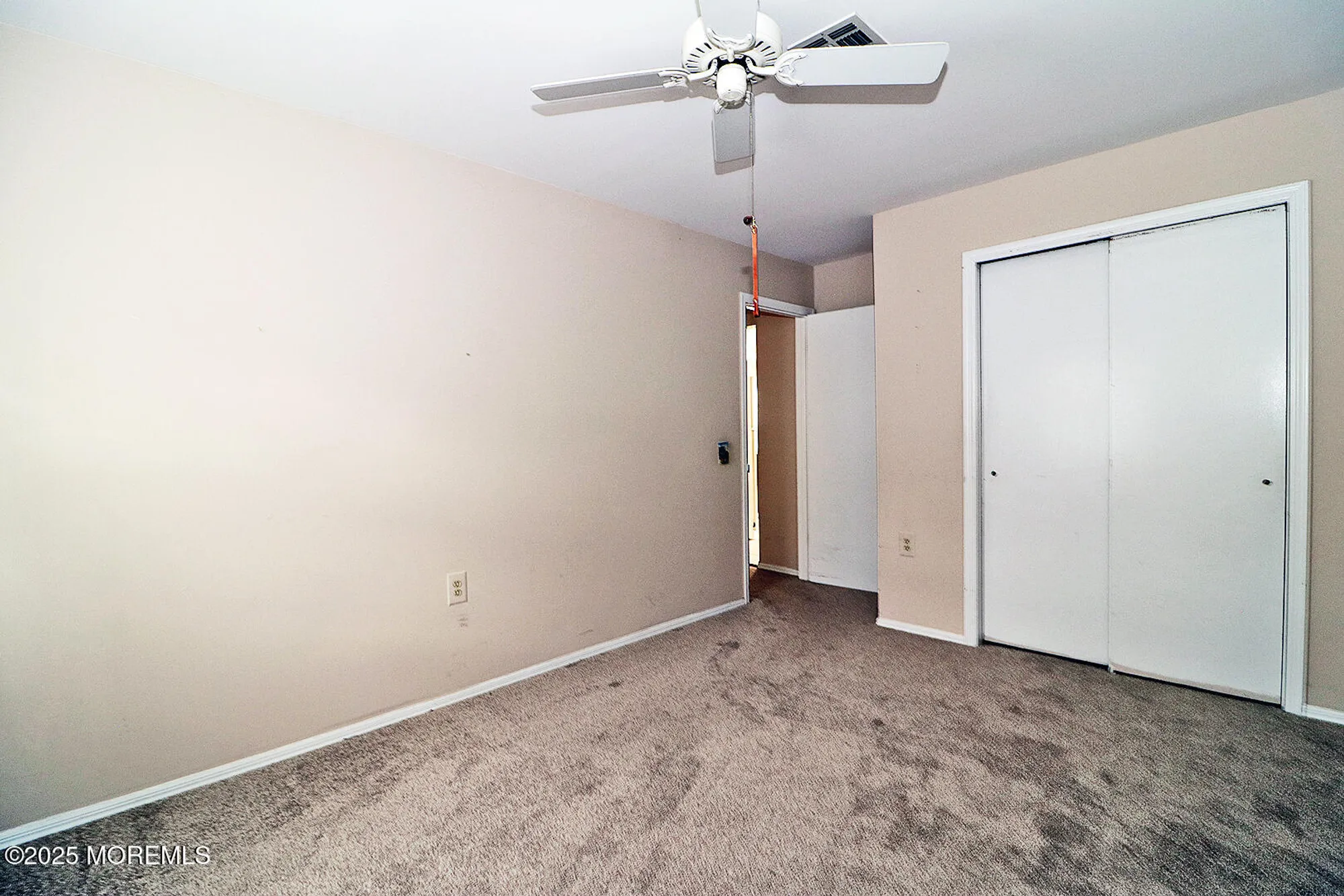 Property Slideshow image 33 of 35 | 38 woodstock dr, Toms River, NJ, 08757