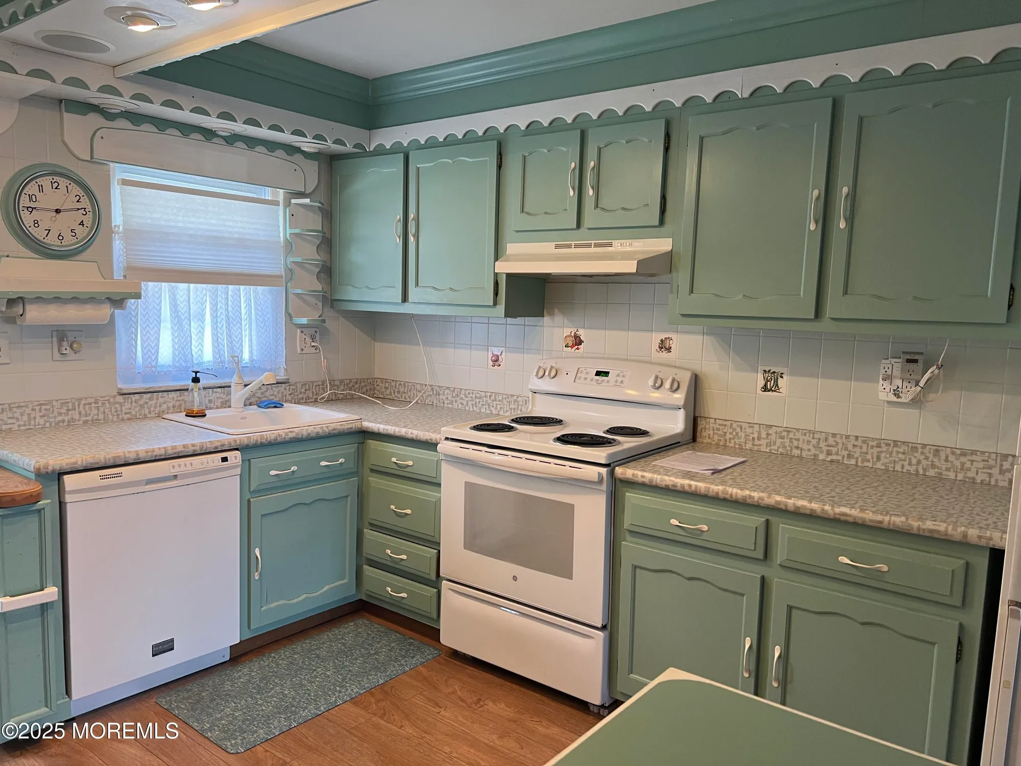 Property Slideshow image 5 of 9 | 1236b hamilton ct, Lakewood, NJ, 08701