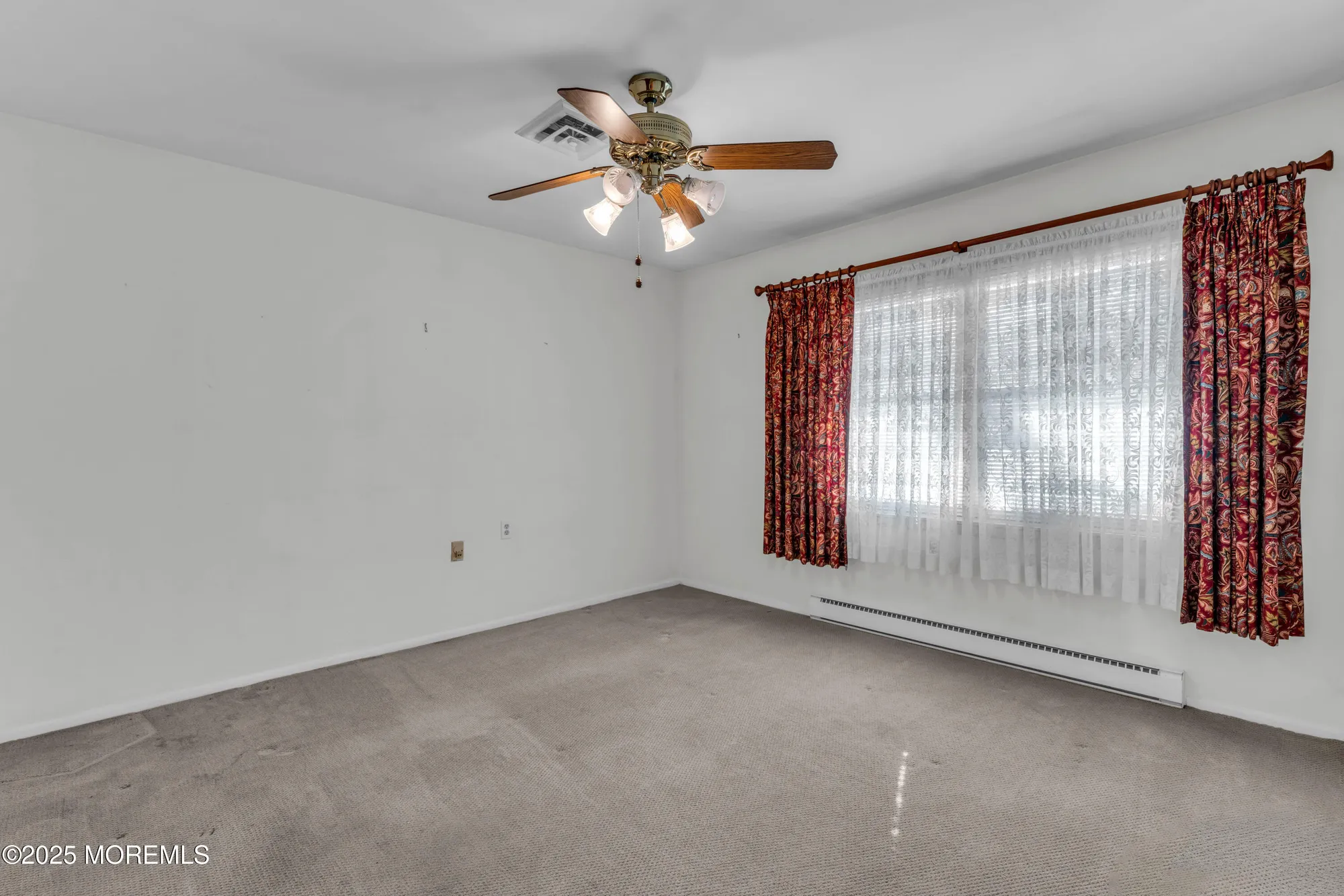 Property Slideshow image 9 of 27 | 450d cheshire ct d, Lakewood, NJ, 08701