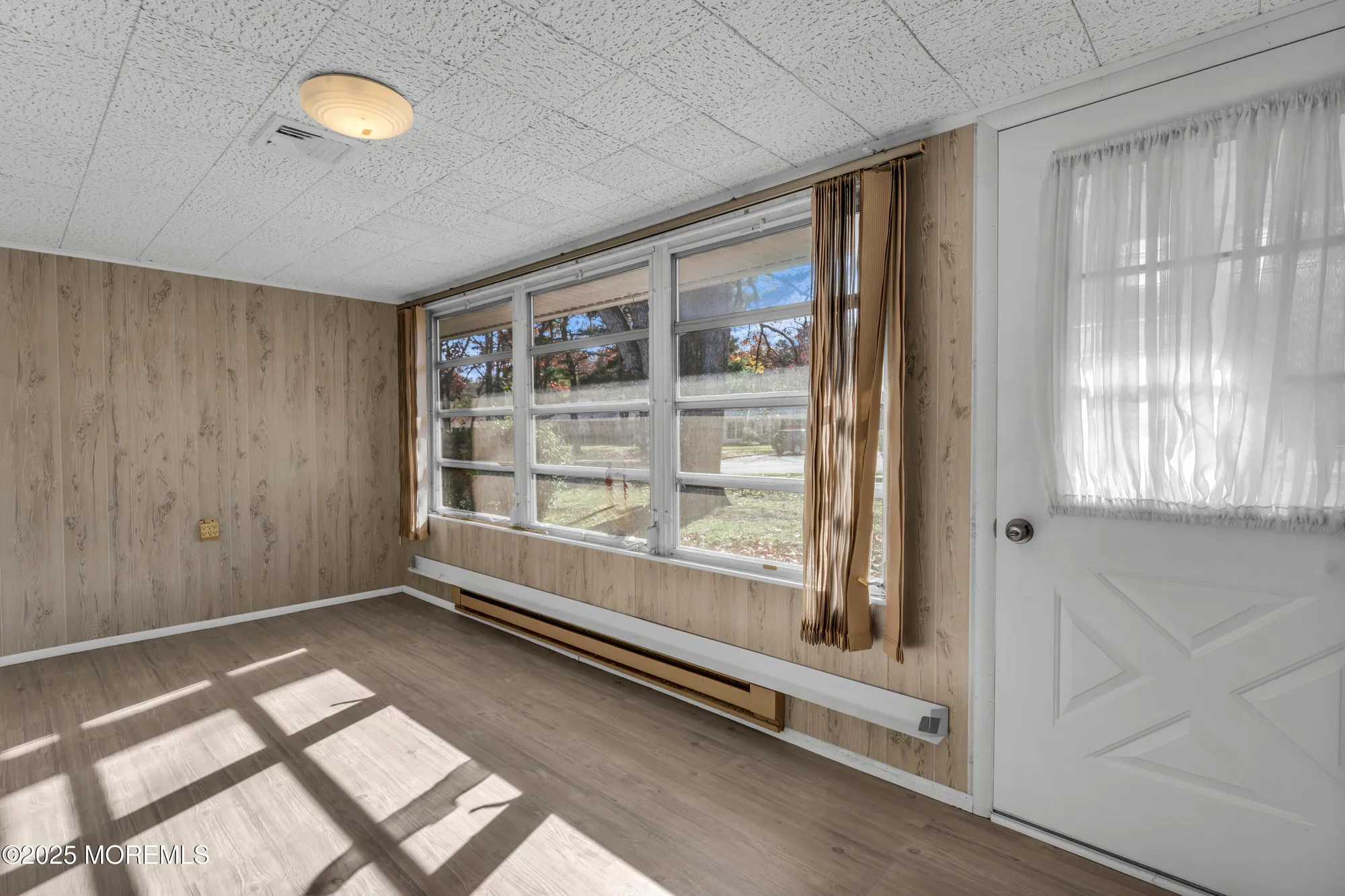 Property Slideshow image 11 of 27 | 450d cheshire ct d, Lakewood, NJ, 08701