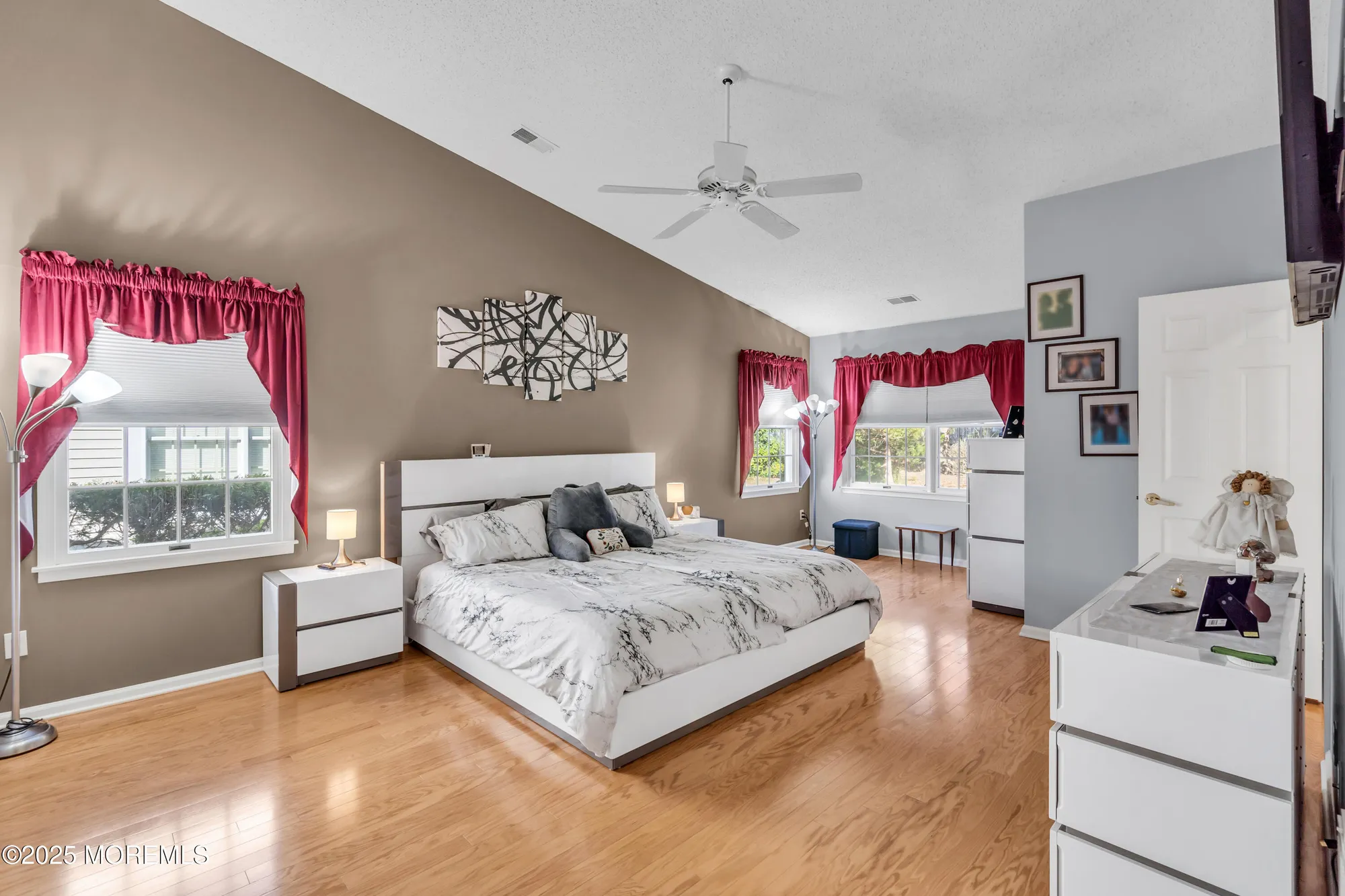 Property Slideshow image 15 of 24 | 1789 sweetbay dr, Toms River, NJ, 08755
