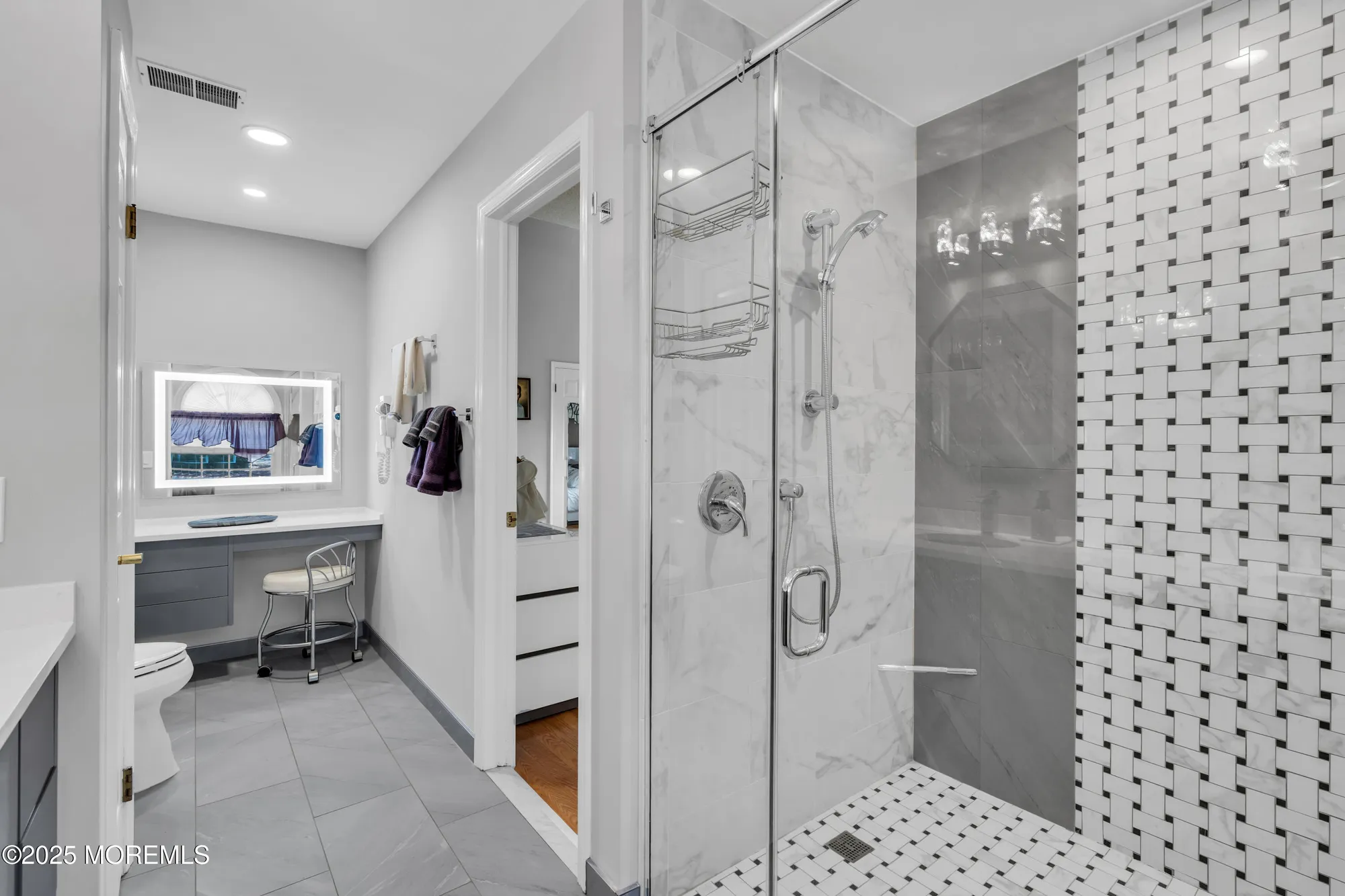 Property Slideshow image 18 of 24 | 1789 sweetbay dr, Toms River, NJ, 08755