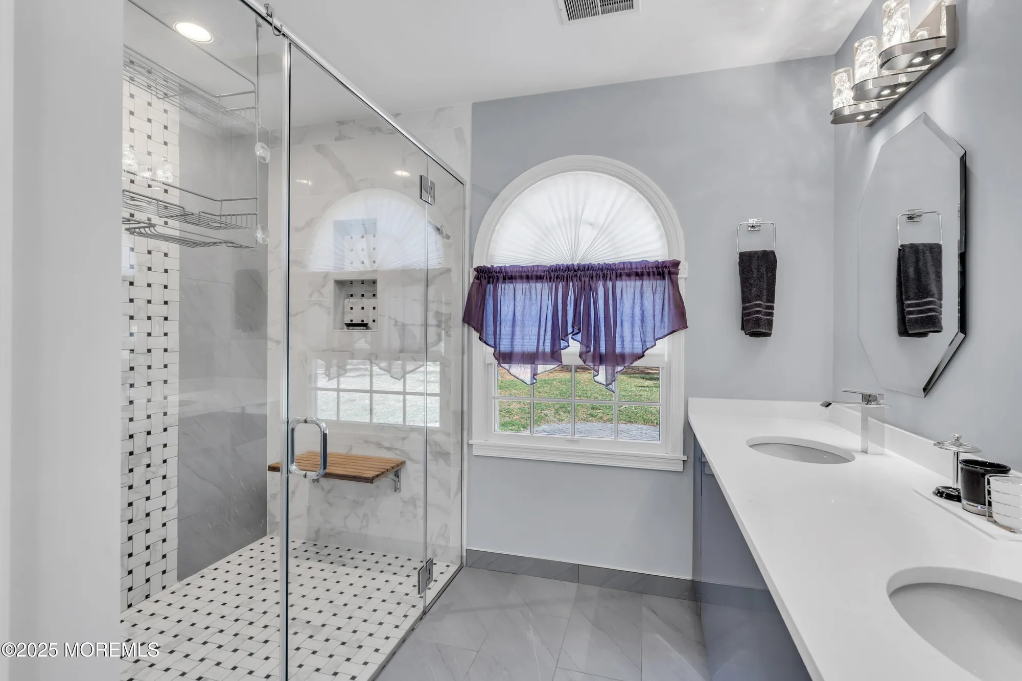 Property Slideshow image 17 of 24 | 1789 sweetbay dr, Toms River, NJ, 08755