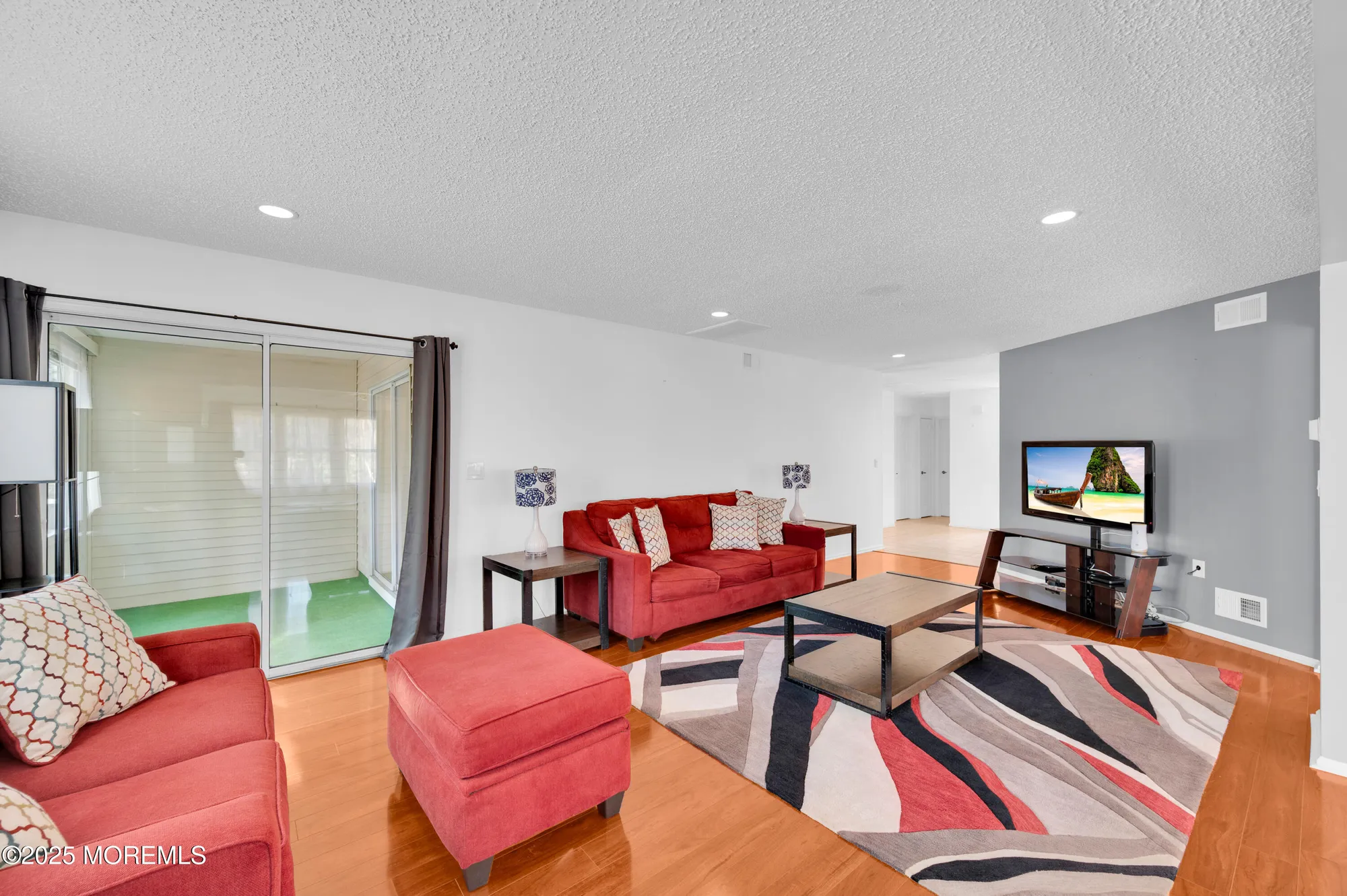 Property Slideshow image 8 of 37 | 3 taylor ct, Lakewood, NJ, 08701