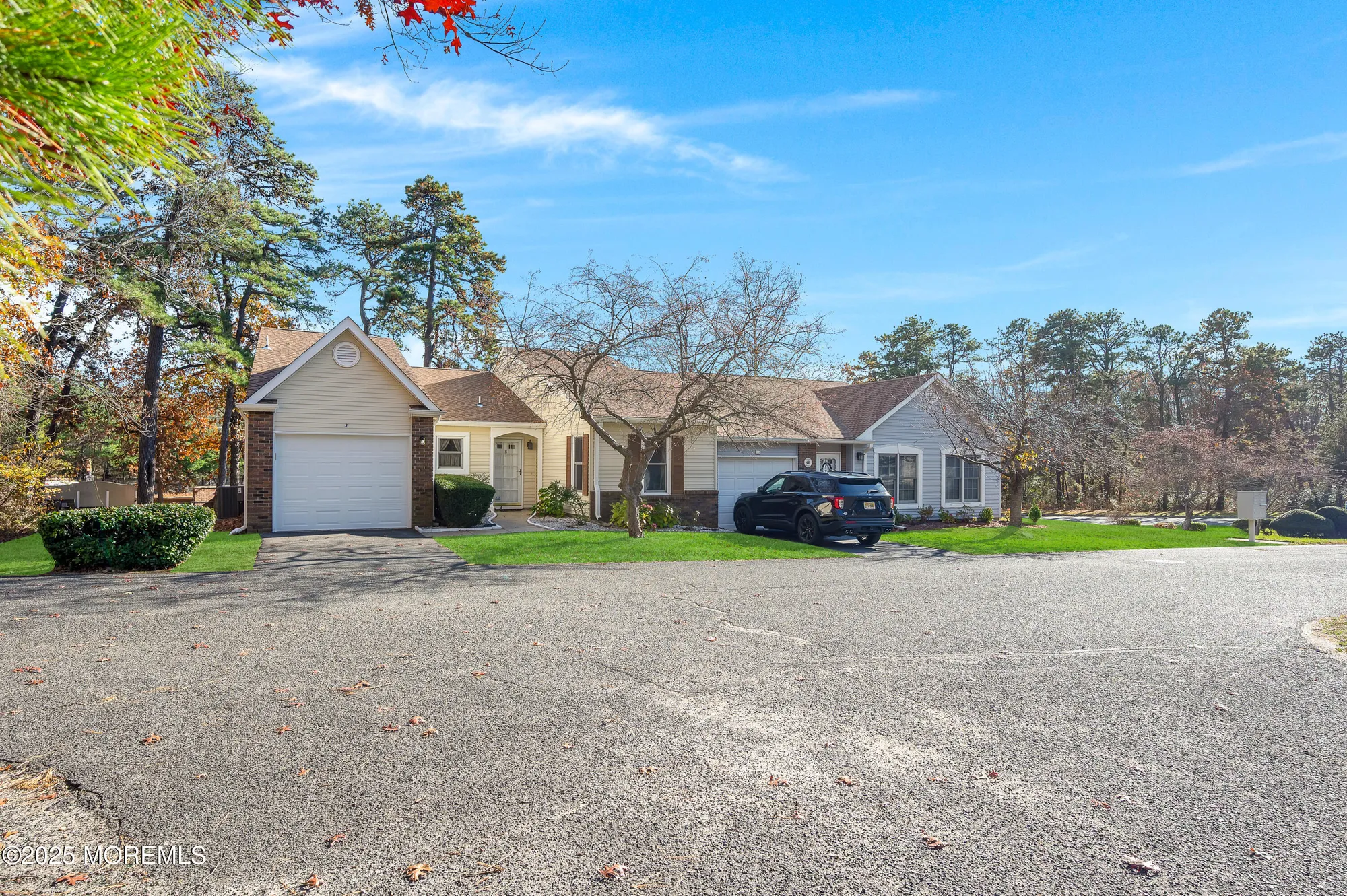 Property Slideshow image 5 of 37 | 3 taylor ct, Lakewood, NJ, 08701