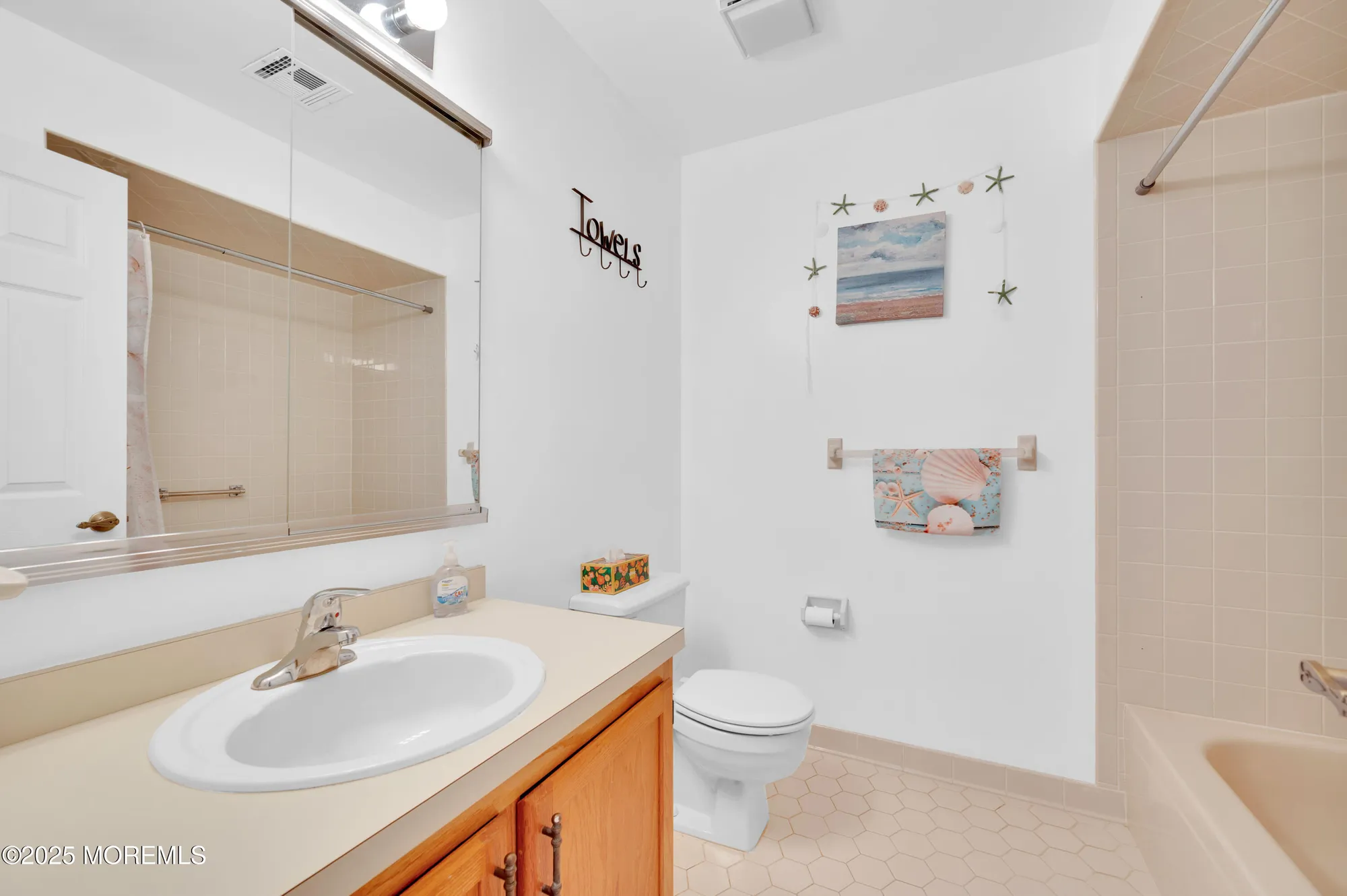 Property Slideshow image 31 of 37 | 3 taylor ct, Lakewood, NJ, 08701