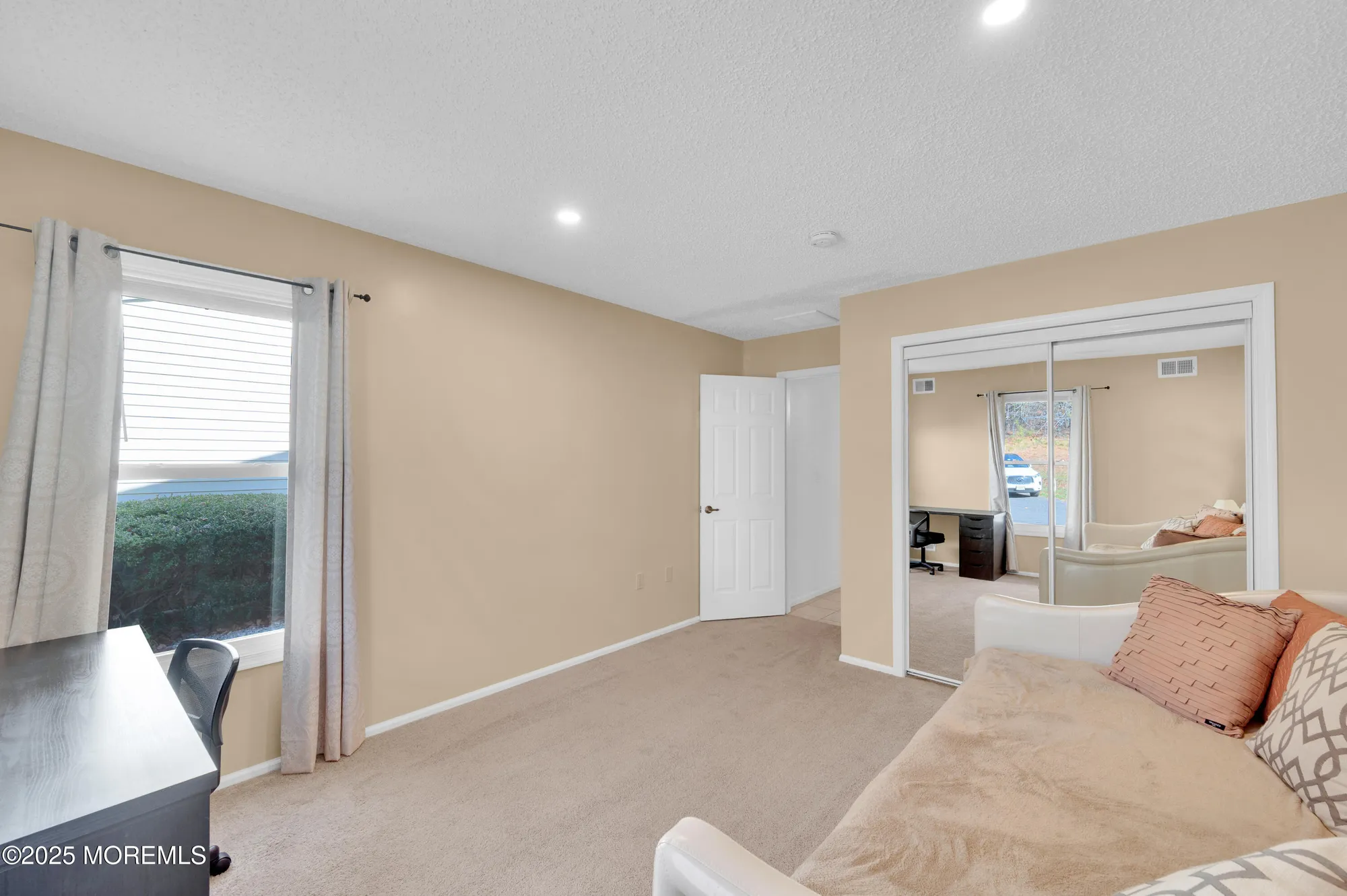 Property Slideshow image 30 of 37 | 3 taylor ct, Lakewood, NJ, 08701