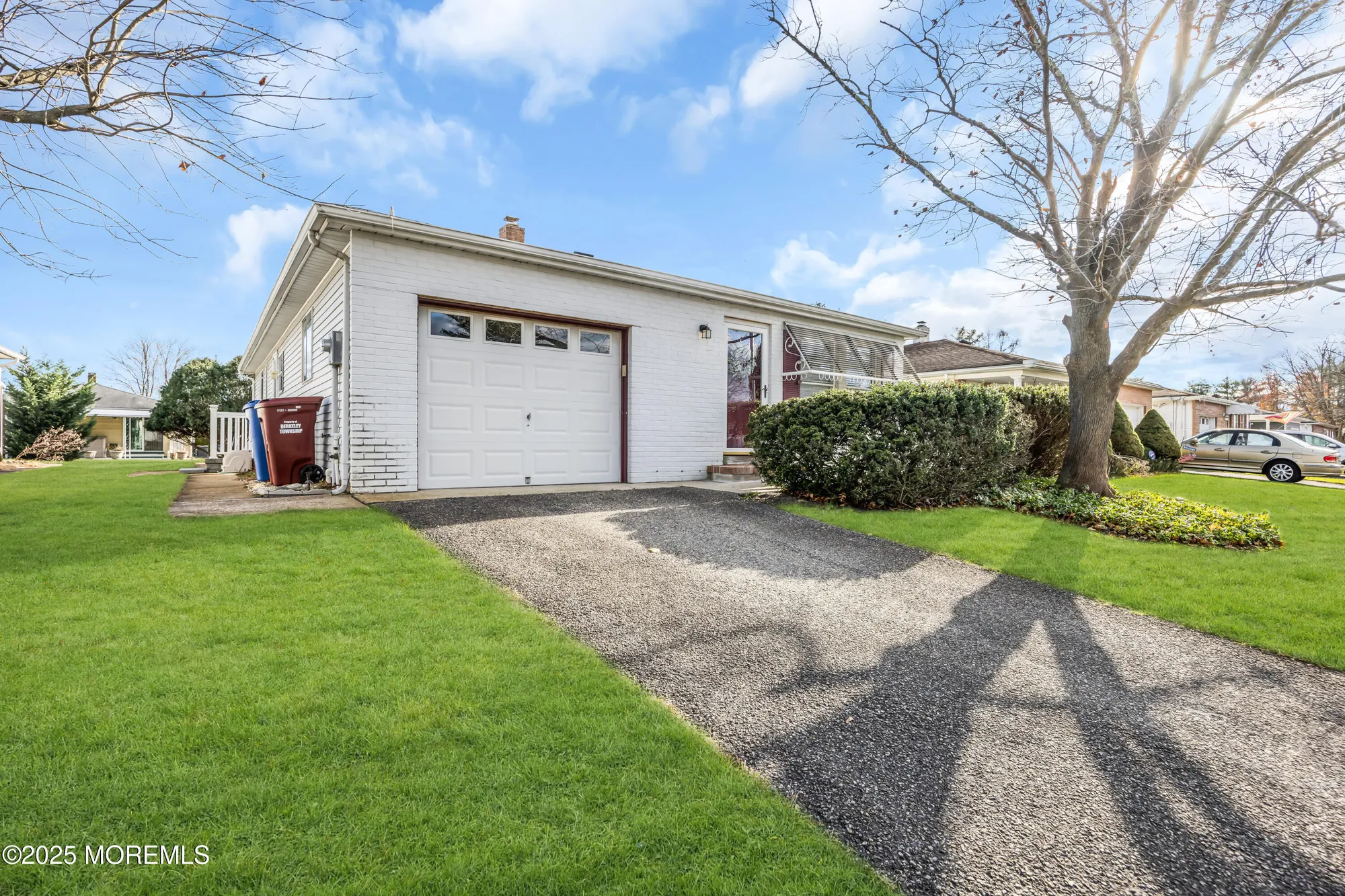 Property Slideshow image 11 of 28 | 15 bimini dr, Toms River, NJ, 08757