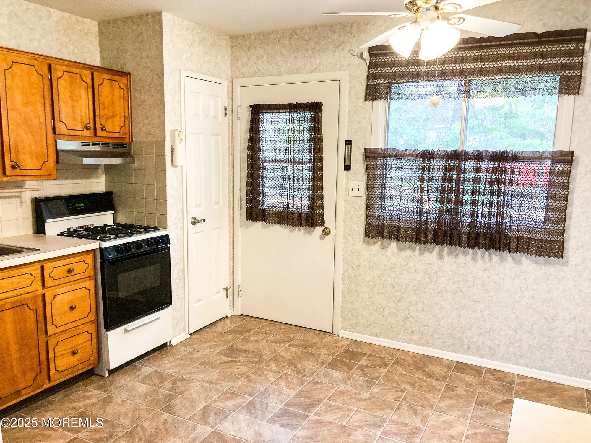 Property Slideshow image 11 of 41 | 13b pheasant st, Manchester, NJ, 08759
