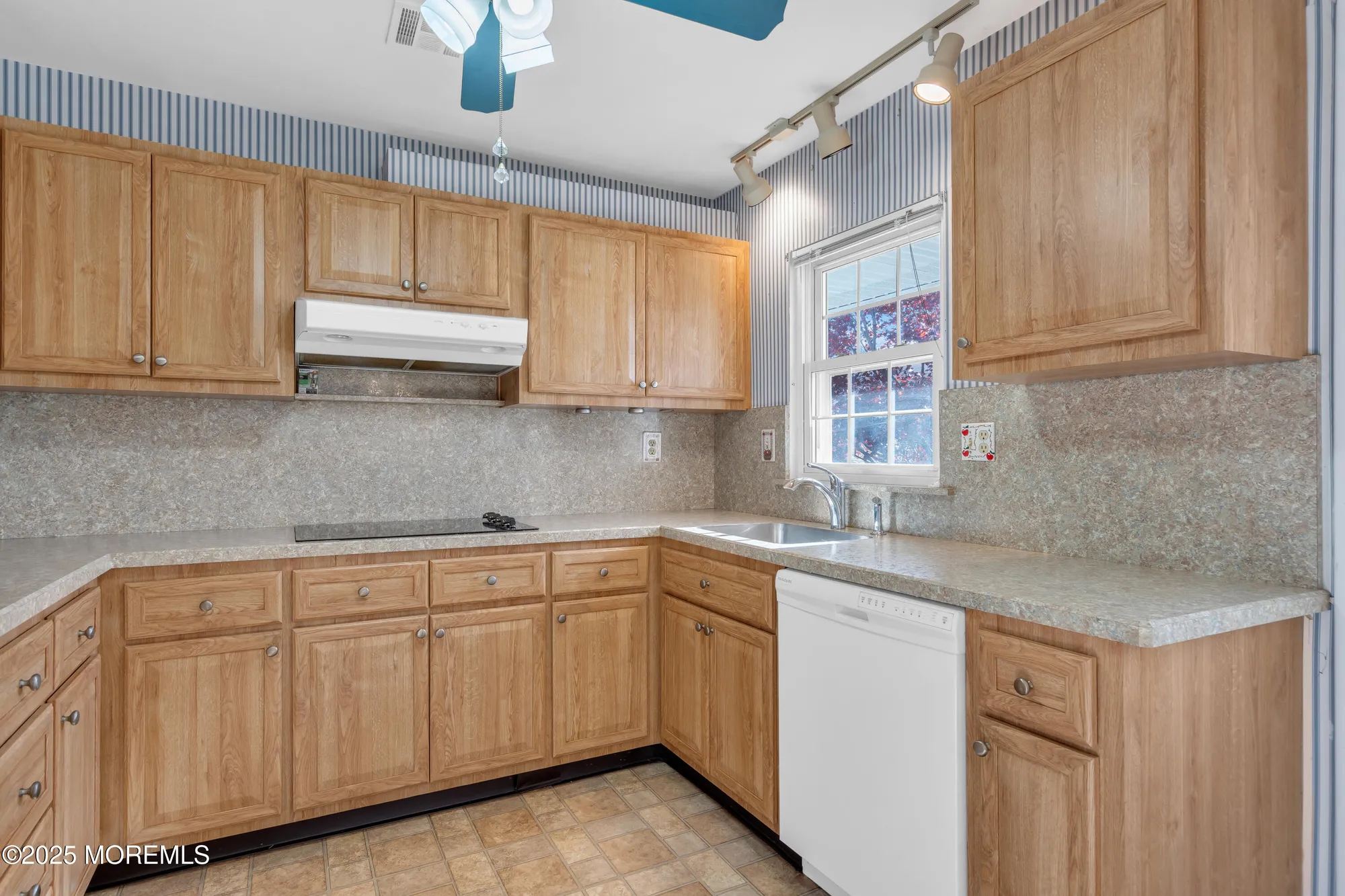 Property Slideshow image 25 of 36 | 1126a argyll cir a, Lakewood, NJ, 08701