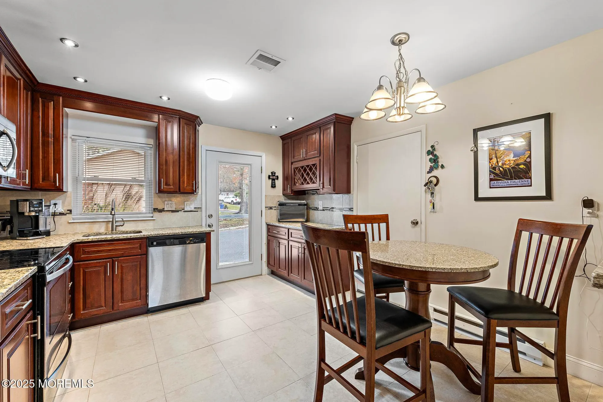 Property Slideshow image 12 of 26 | 486a thornbury ct, Lakewood, NJ, 08701