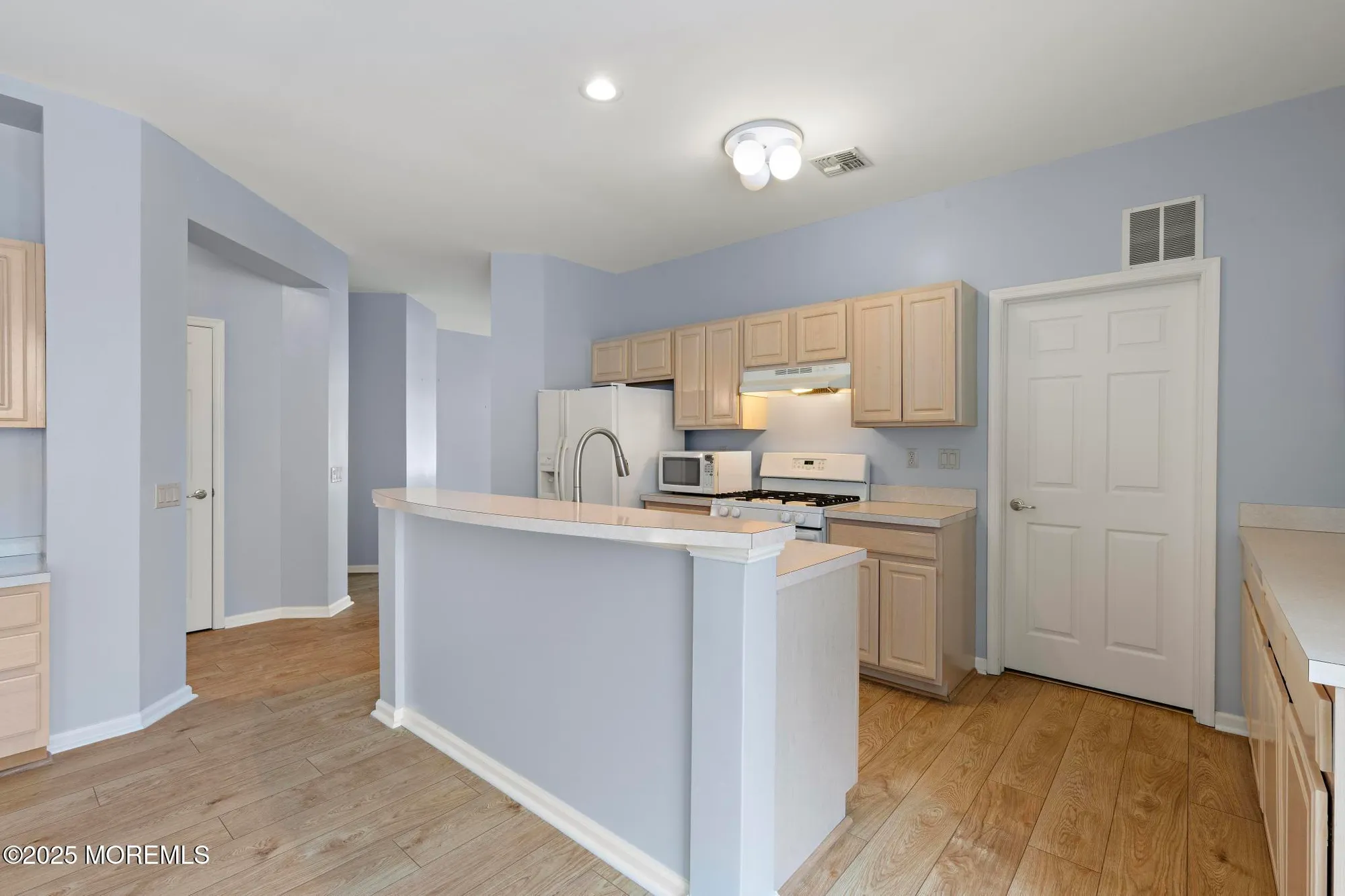 Property Slideshow image 20 of 50 | 18 valley stream pl, Barnegat, NJ, 08005