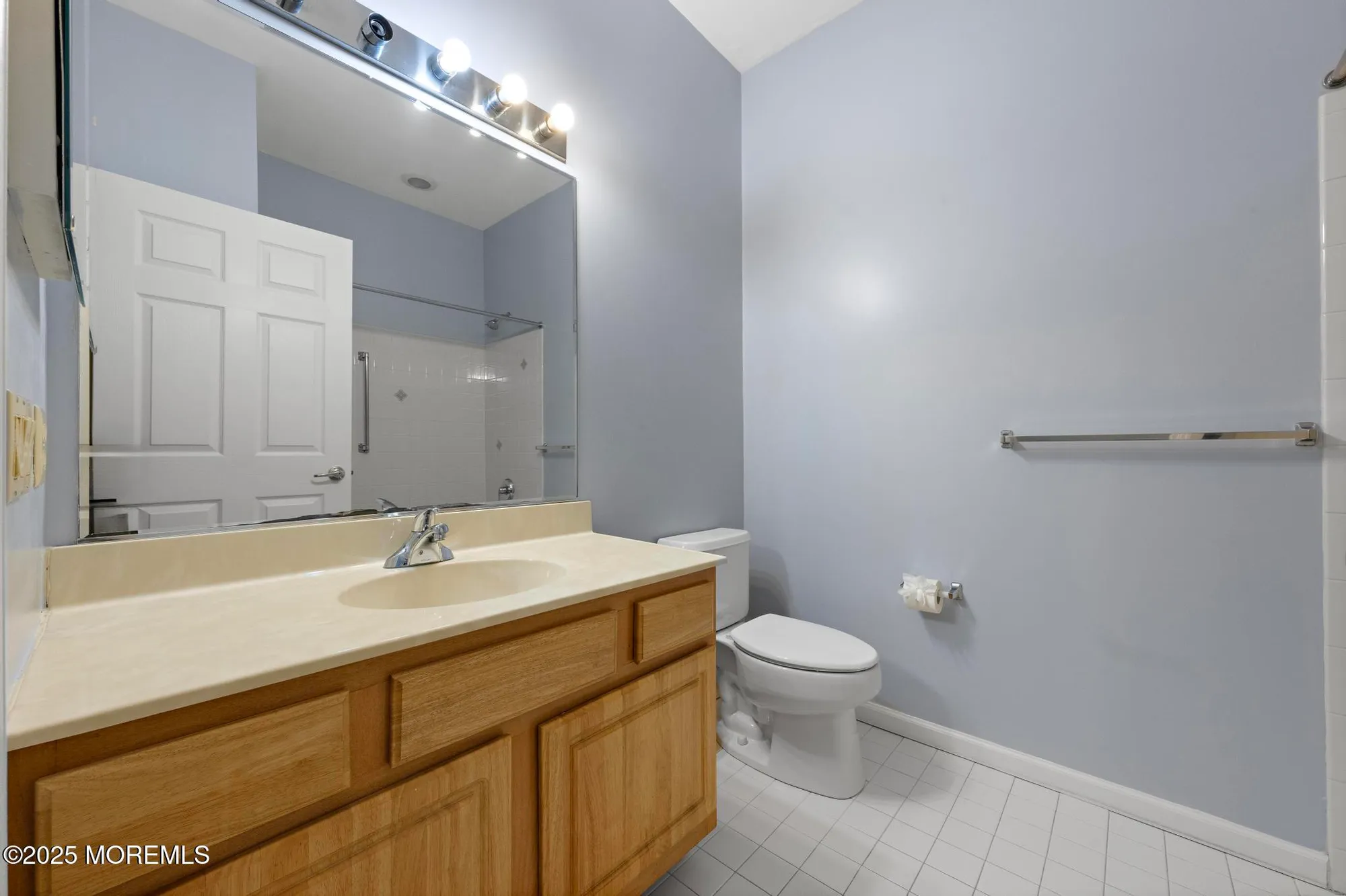 Property Slideshow image 34 of 50 | 18 valley stream pl, Barnegat, NJ, 08005