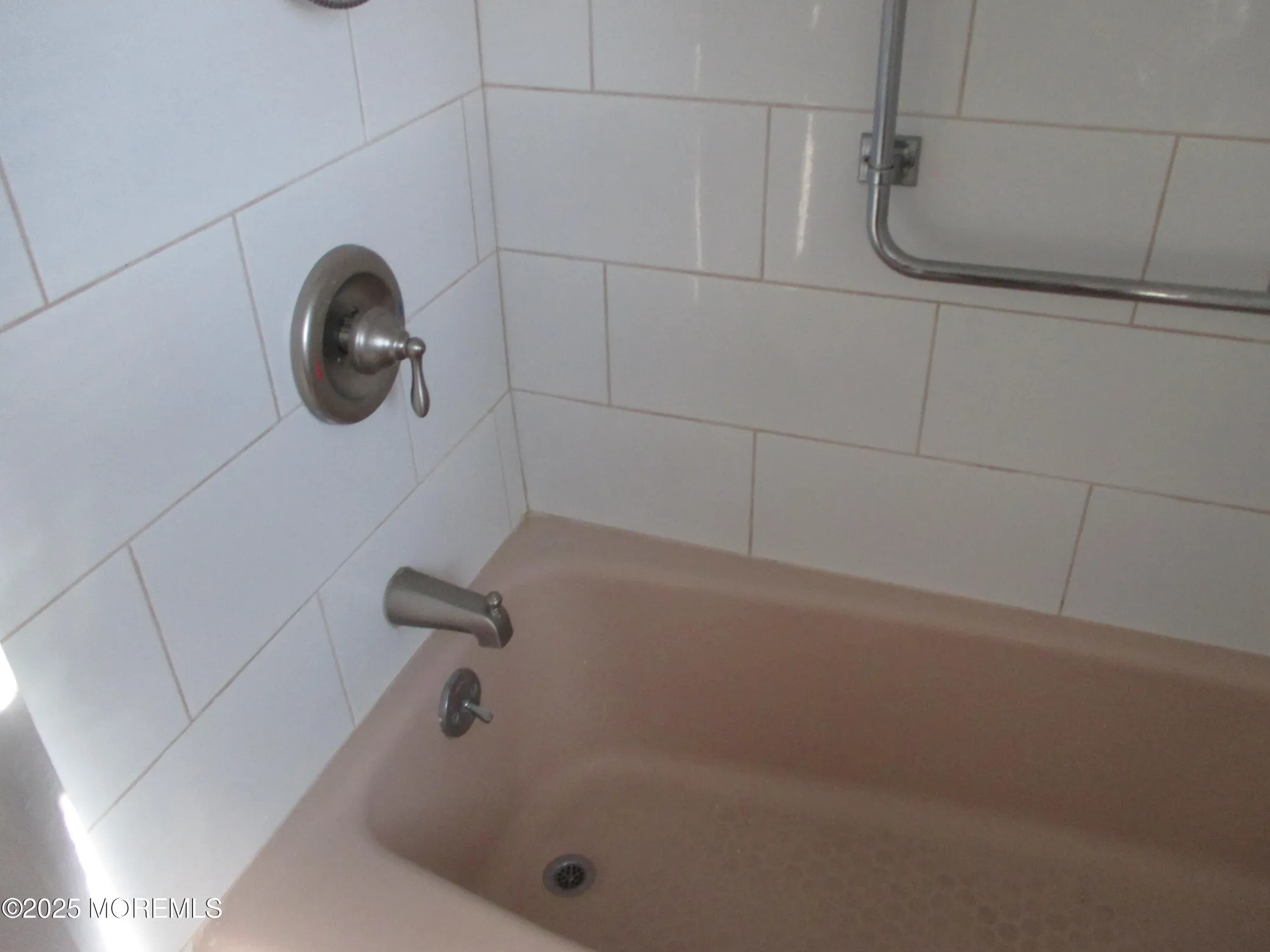 Property Slideshow image 21 of 33 | 678 new castle ct b, Lakewood, NJ, 08701