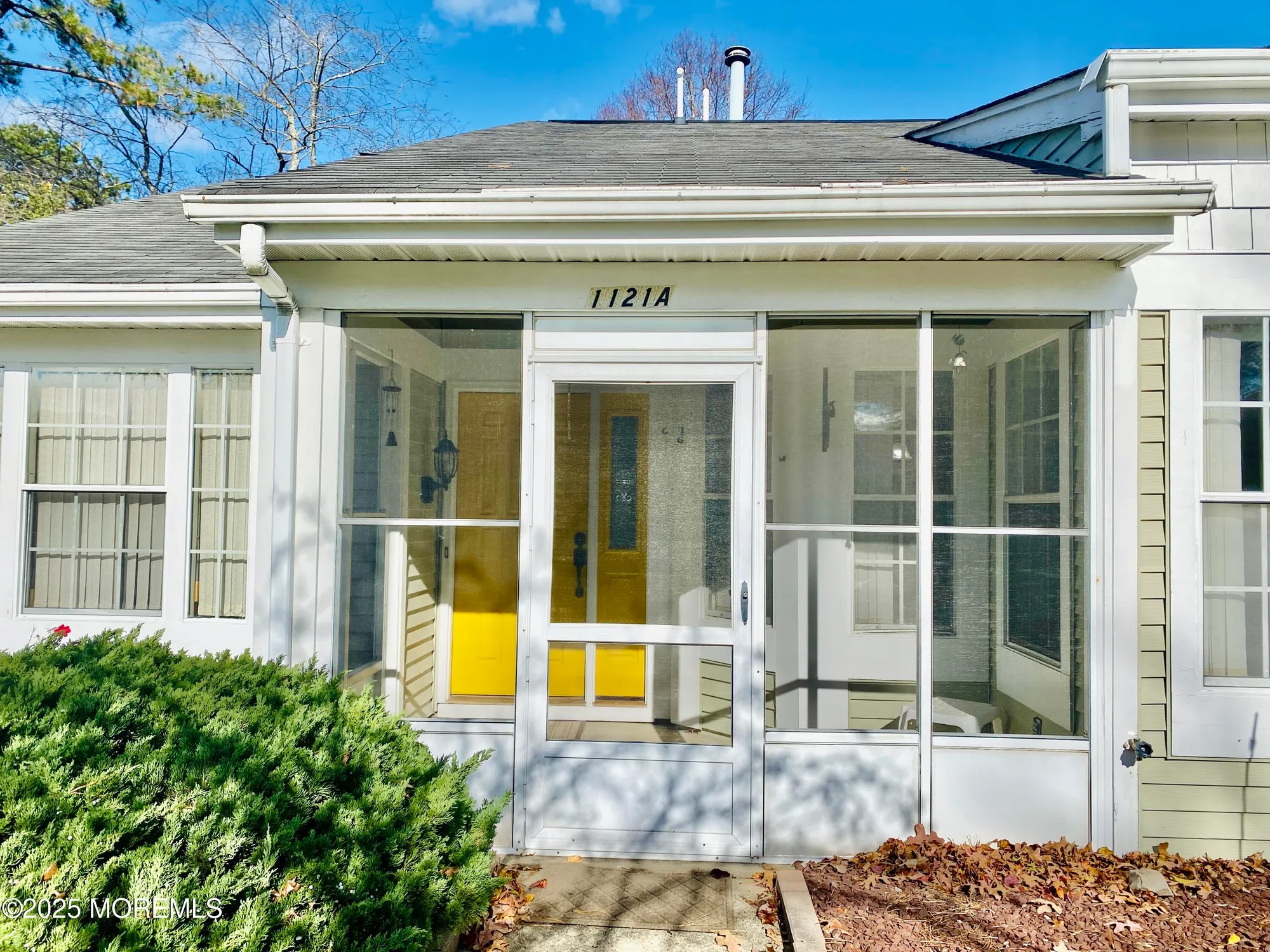 Property Slideshow image 5 of 43 | 1121a thornbury ln, Manchester, NJ, 08759