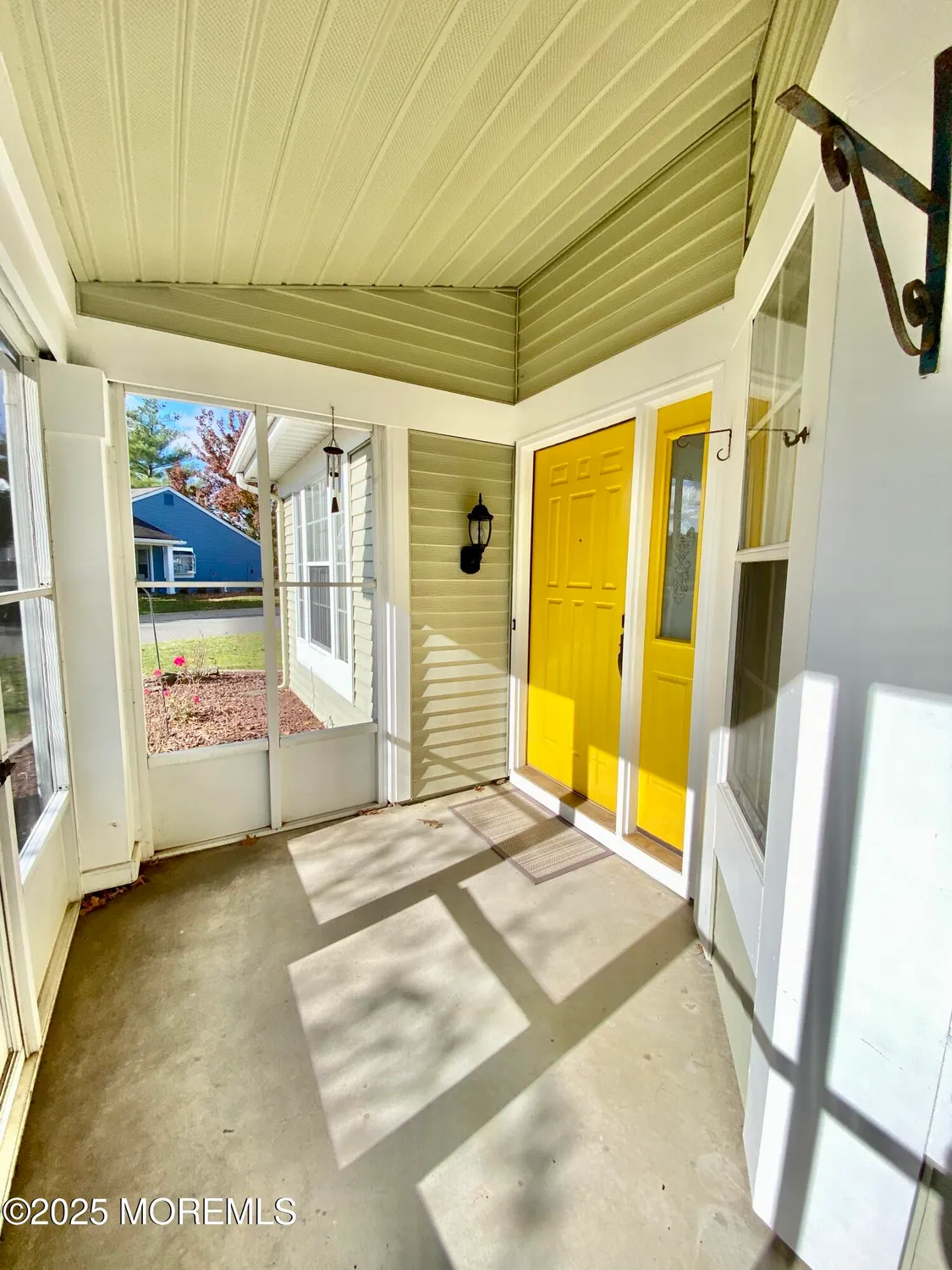 Property Slideshow image 6 of 43 | 1121a thornbury ln, Manchester, NJ, 08759