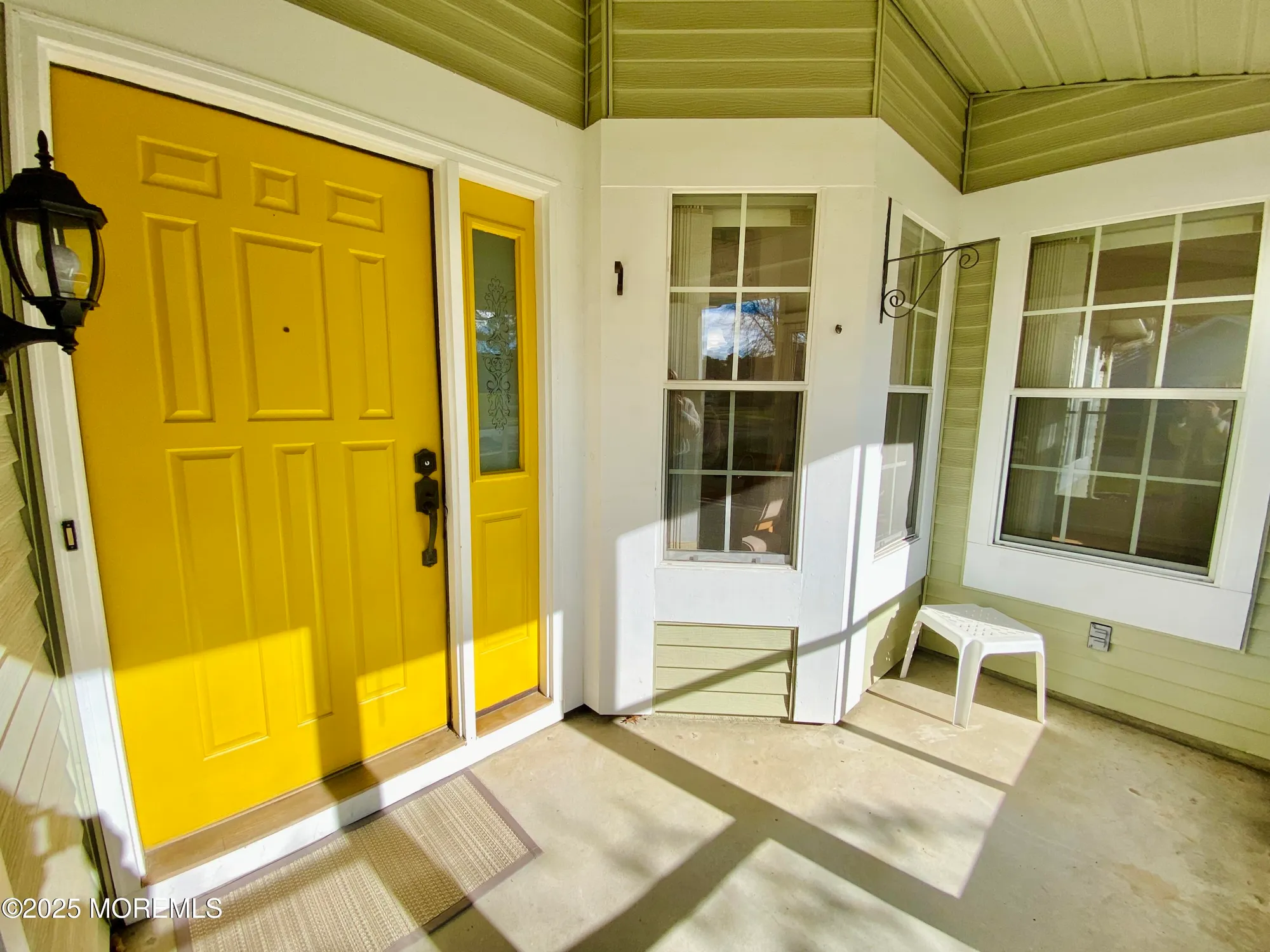 Property Slideshow image 7 of 43 | 1121a thornbury ln, Manchester, NJ, 08759