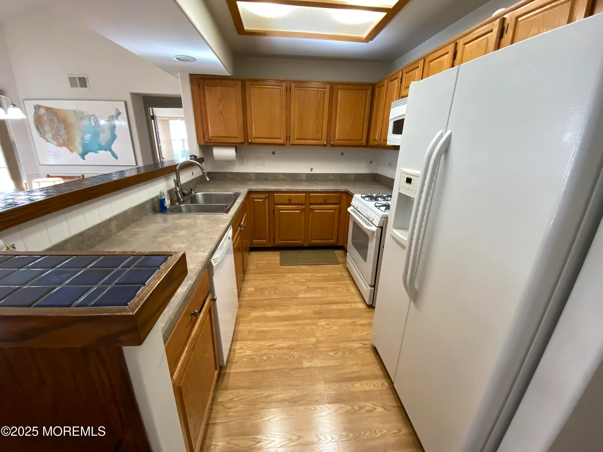 Property Slideshow image 16 of 43 | 1121a thornbury ln, Manchester, NJ, 08759