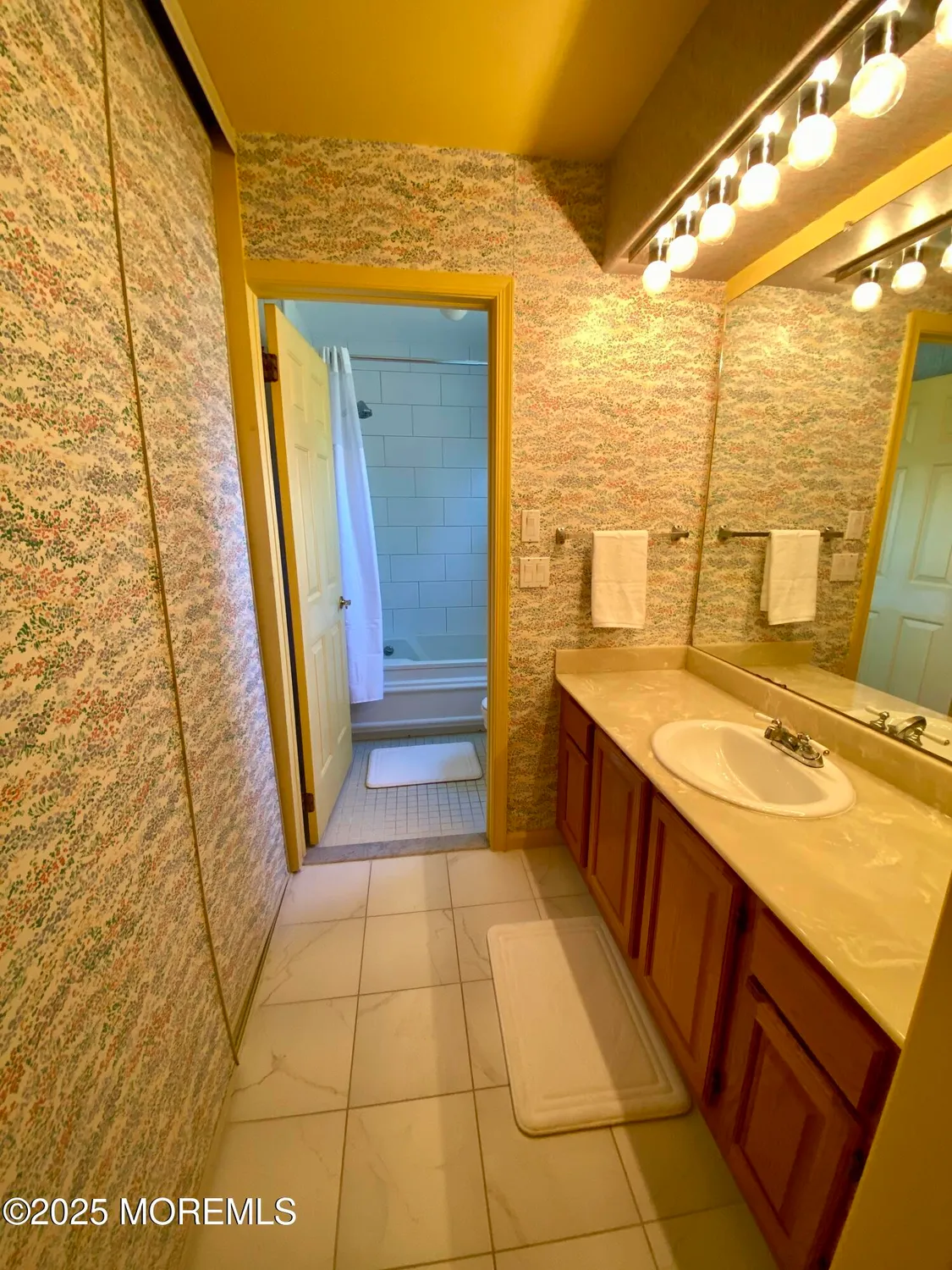 Property Slideshow image 25 of 43 | 1121a thornbury ln, Manchester, NJ, 08759